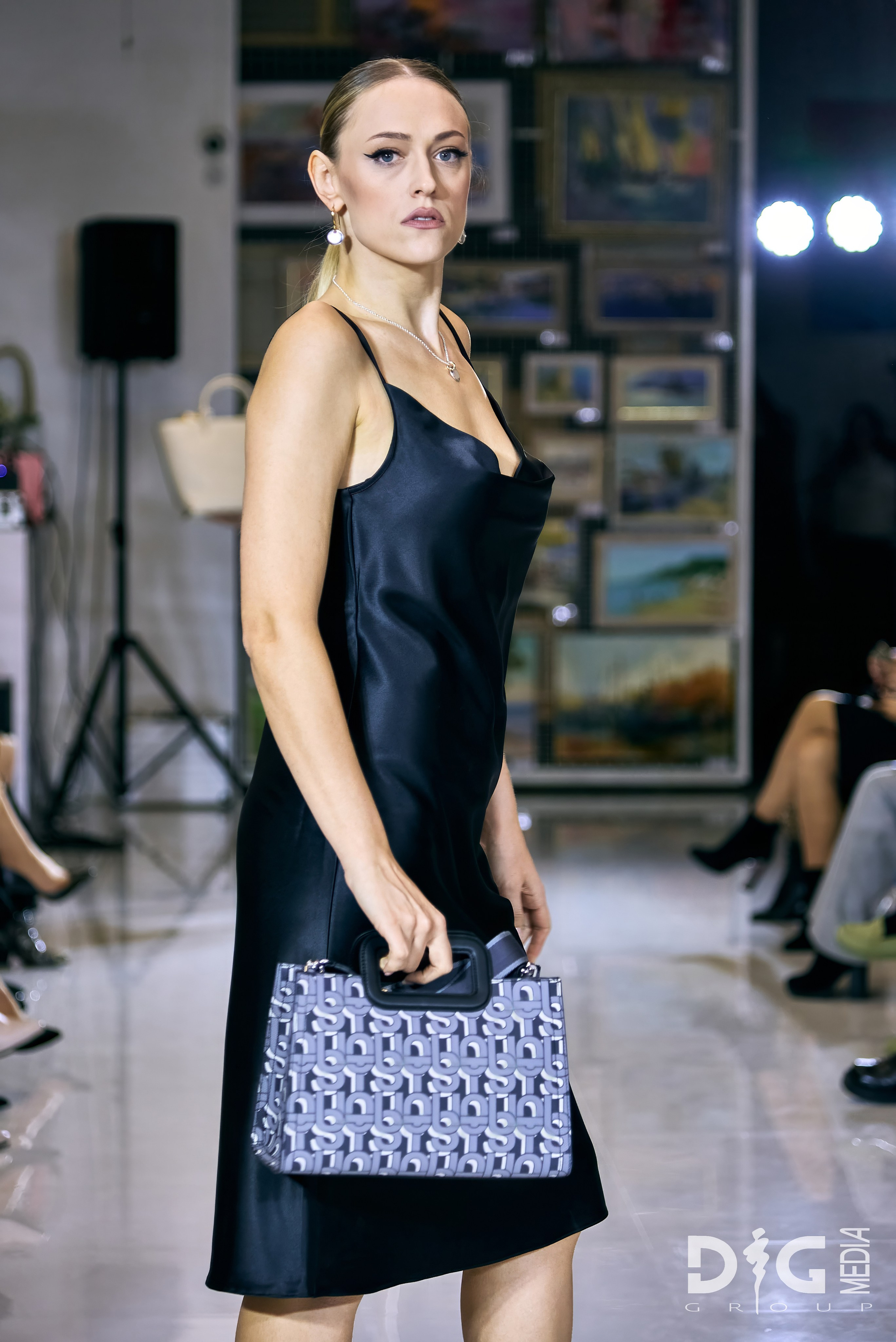 Tous | fashion show. Showbiz | Fashion | Reportage