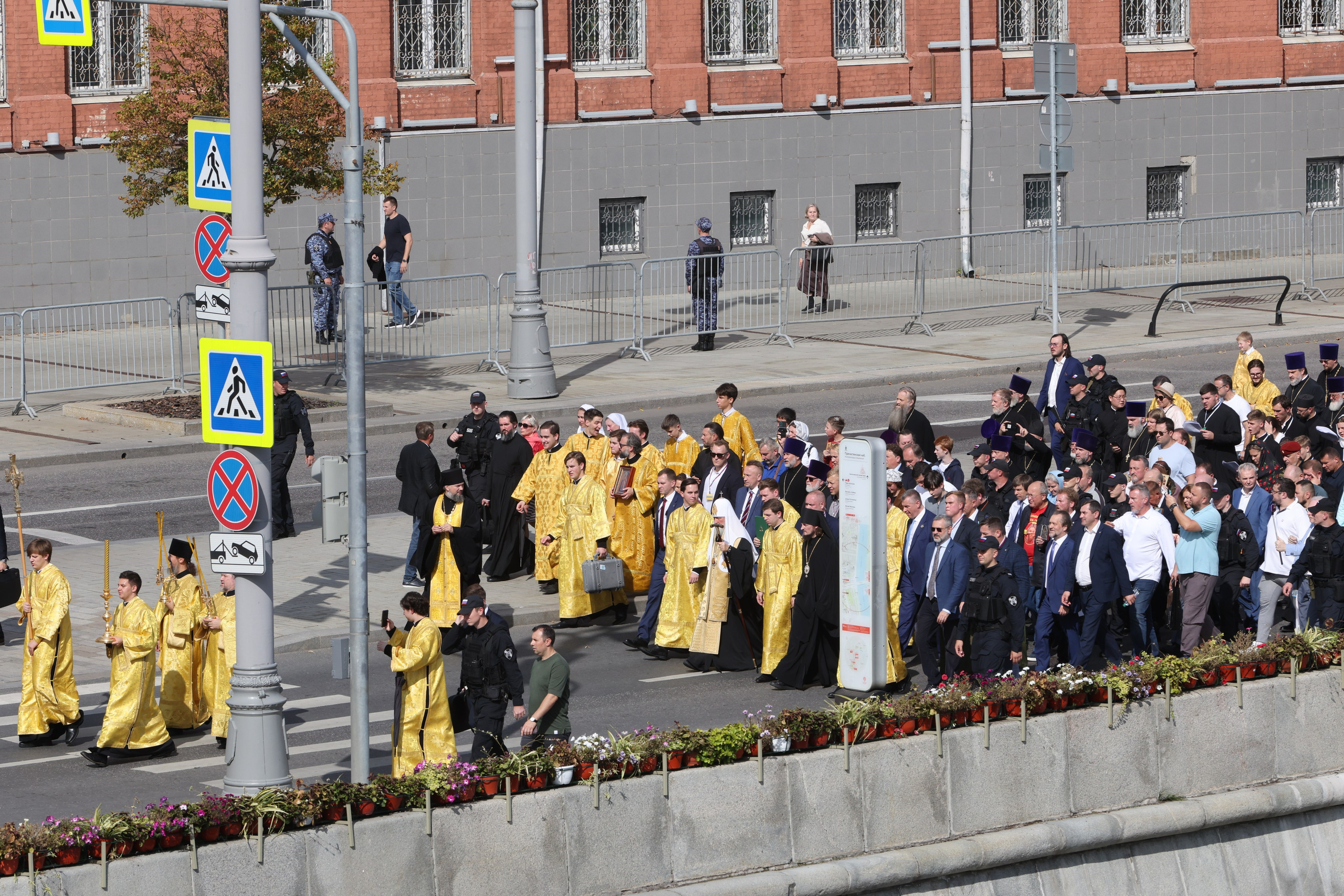 Общегородской Крестный ход. Фотограф Сергей Ловкий