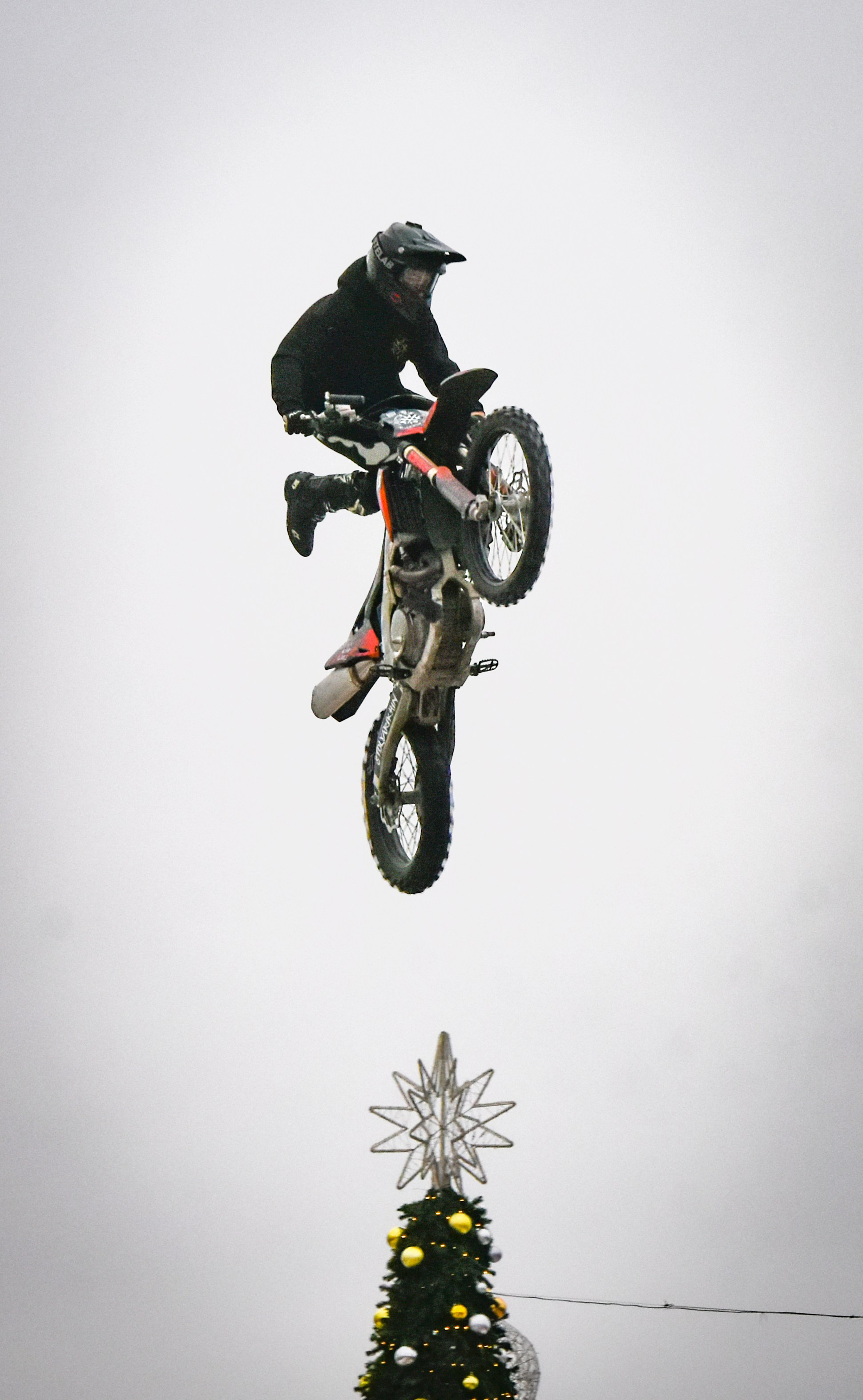 Мото-фристайл около Ледового — 06.01.2025. AlexFecto — галереи фотографий