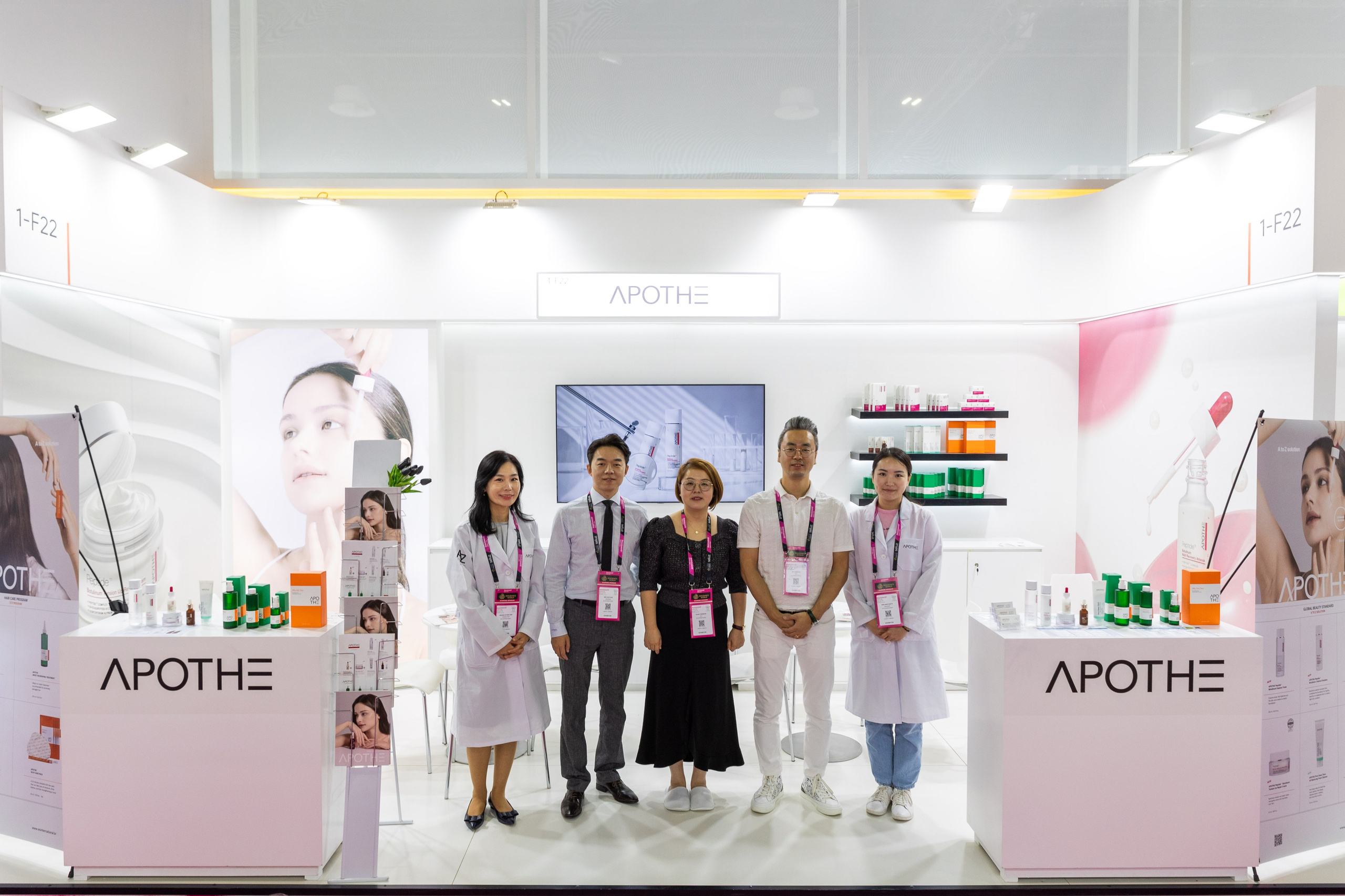 Conferences and expo photoshoot. Professional event photographer Ruslan Davletberdin