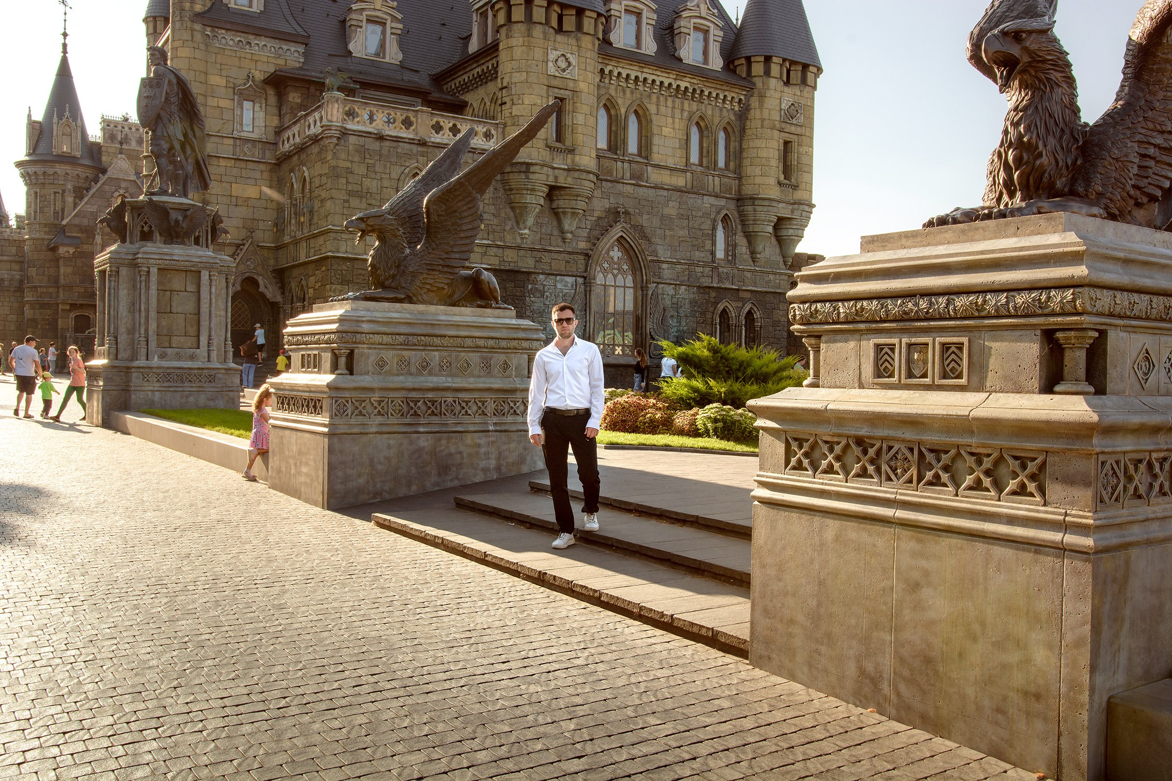 Семейная фотосессия у Замка Гарибальди. Фотограф Оксана Сафонова г. Тольятти