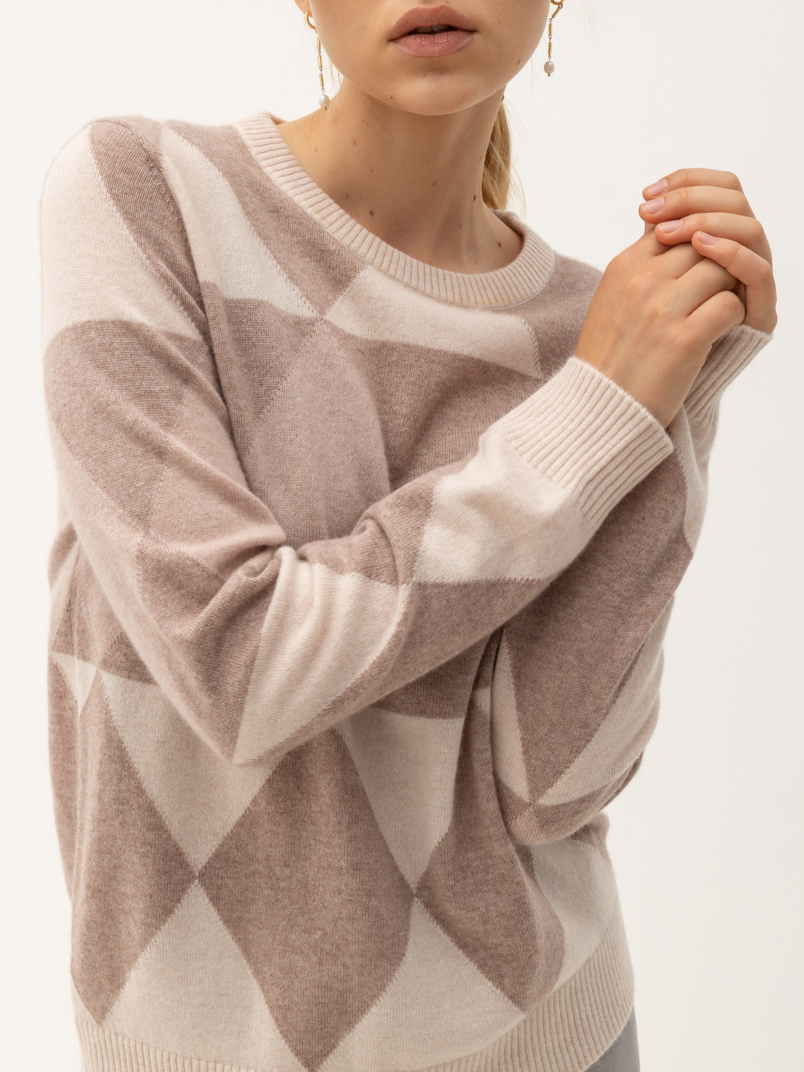 Каталог Лаура. Portfolio ideai-studio