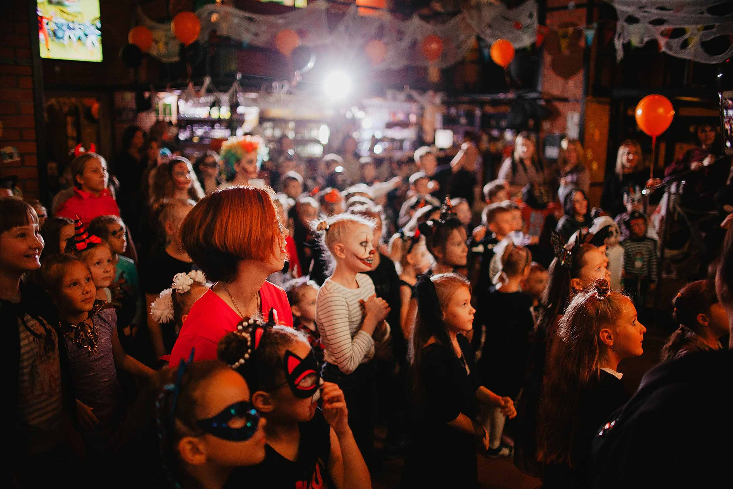Хэллоуин в «Свои да наши». Ваш репортажный фотограф Артемий Антонов
