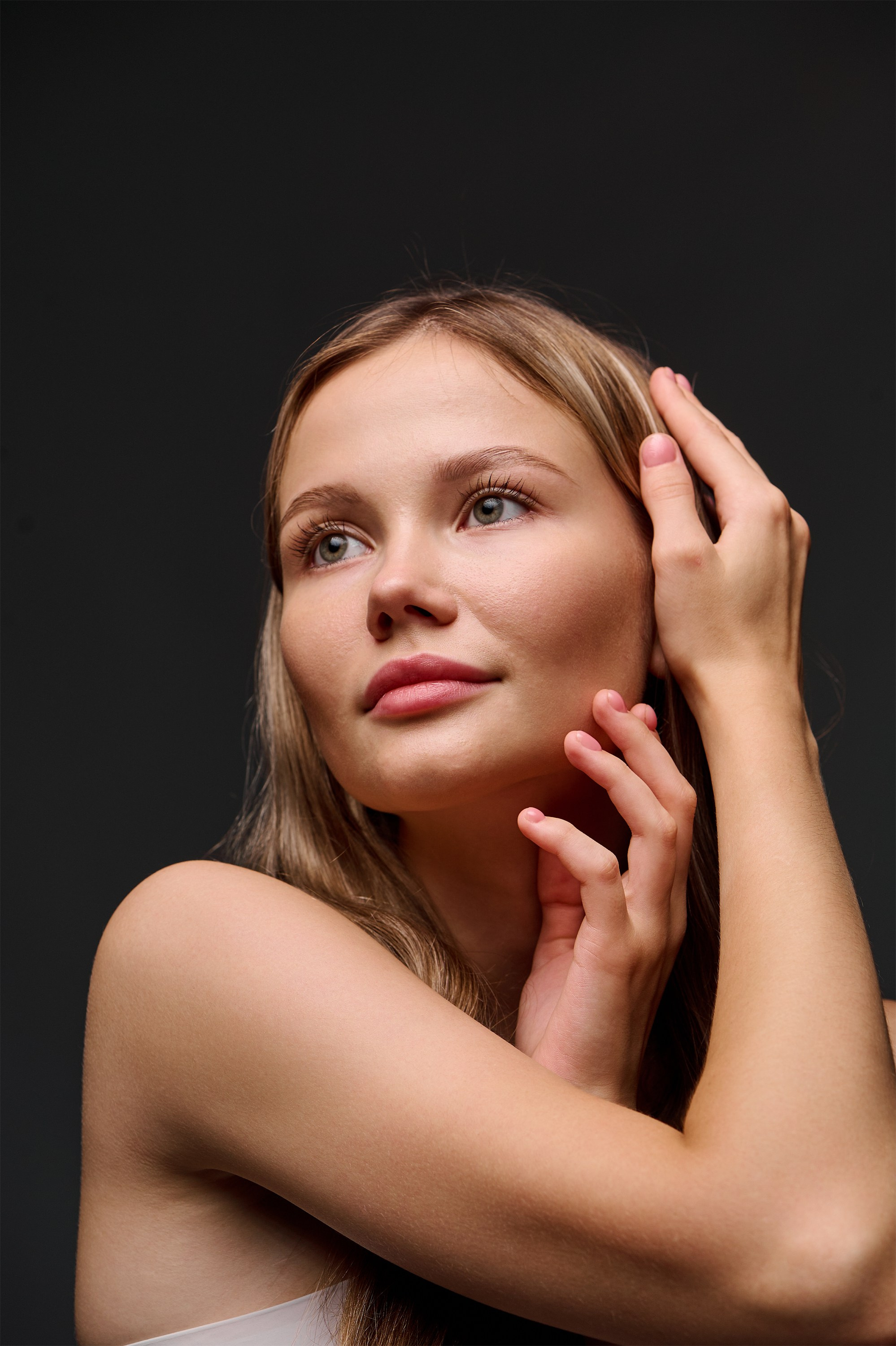 Как сделать фотографии на белом фоне дорогими. Контент фотограф для бизнеса и маркет-плейсов