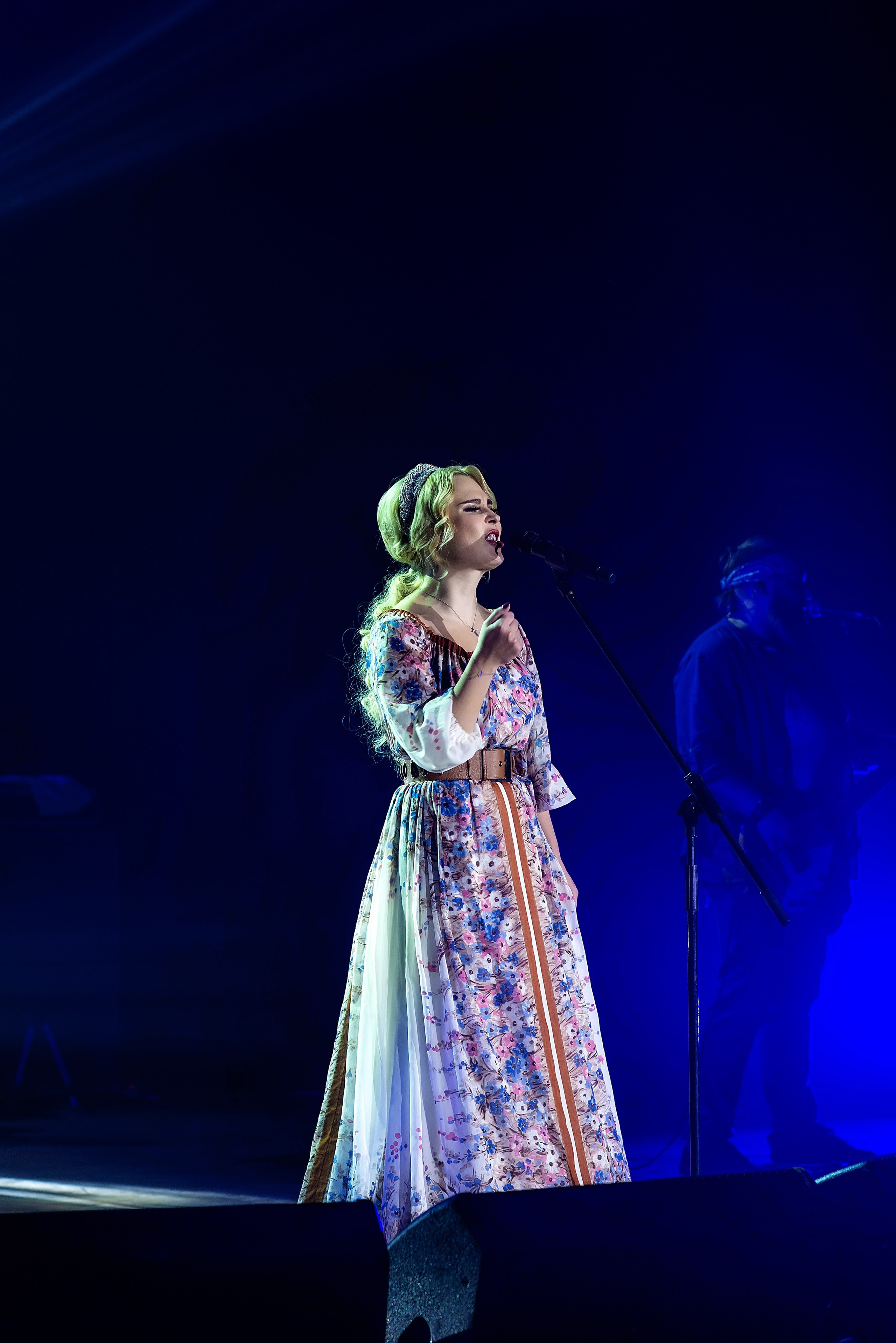 Концерт Пелагеи. Школьный, фэшн фотограф в Тюмени и в России Ирина Королева