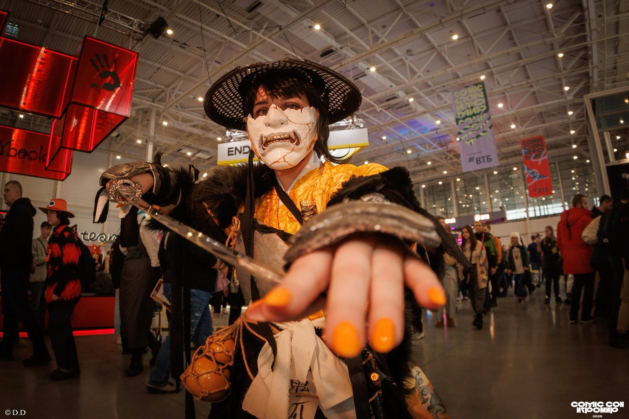 Comic Con Игромир 2025. Различные мероприятия и просто фотографии людей