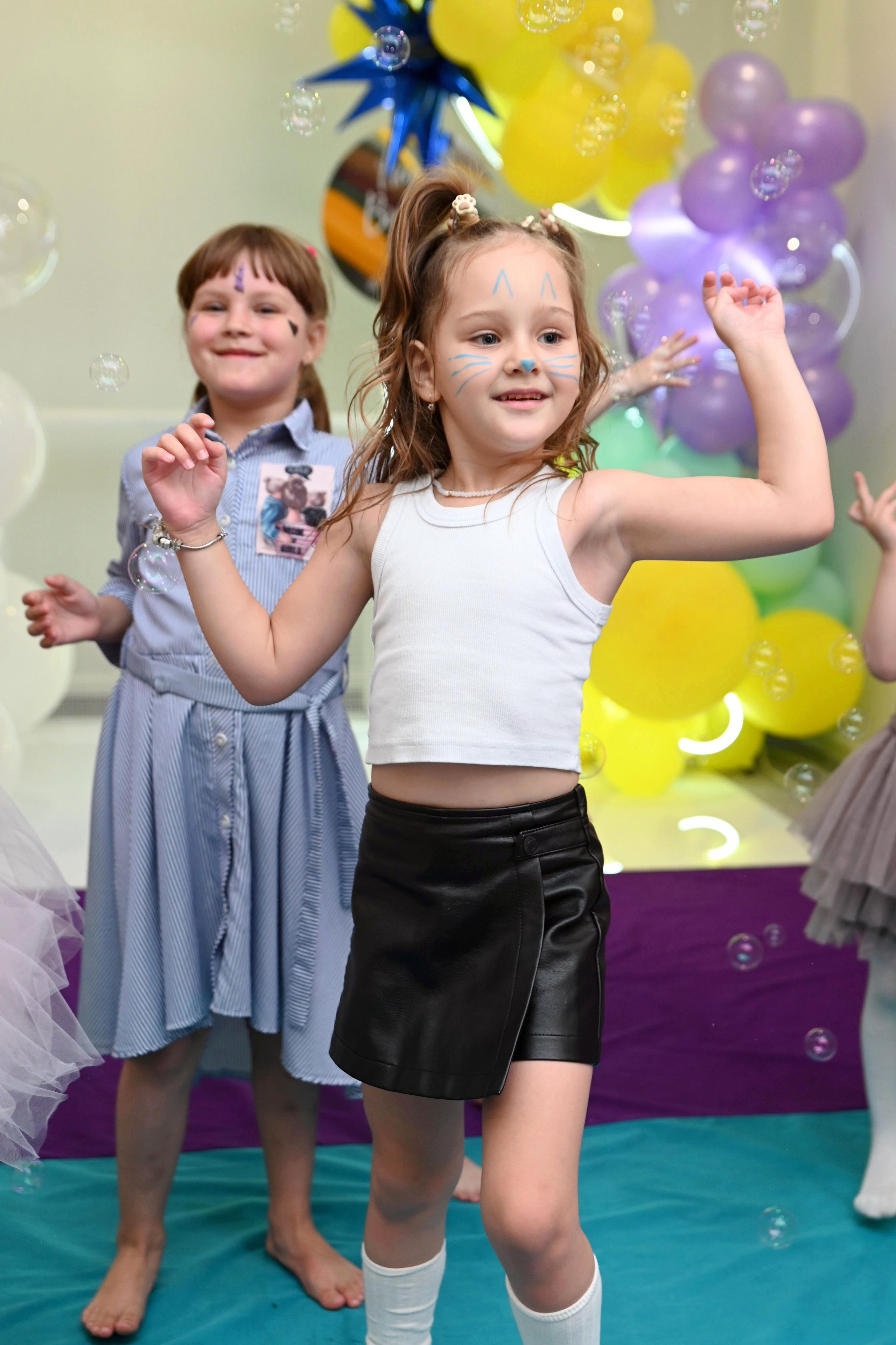 Игротека «Море Позитива». Я Ольга Казанцева, фотографирую снимаю ваши киноистории и печатаю фото и цифровые портреты на холсте