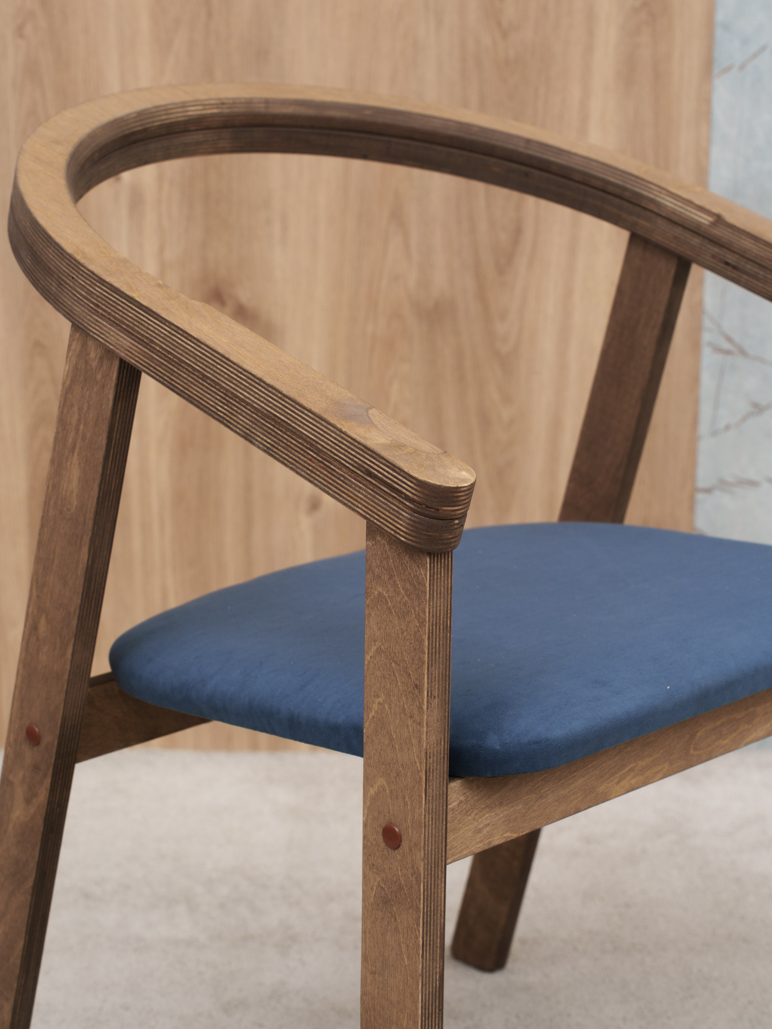 Столы и стулья для маркетплейсов. Иван Упоров — фотограф, рилсмейкер чебоксары