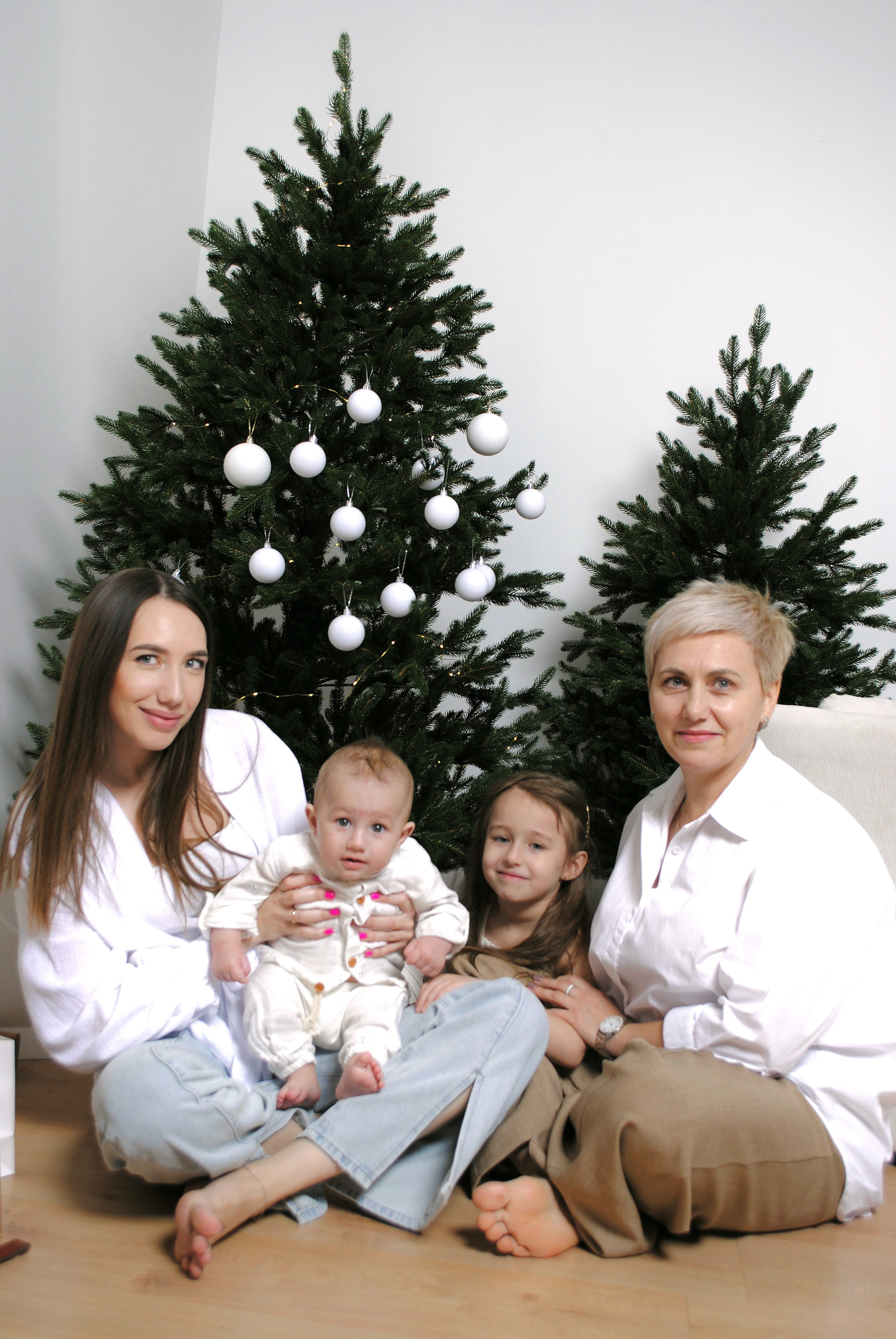 Анна и семья. Фотограф Мария Мусаелян