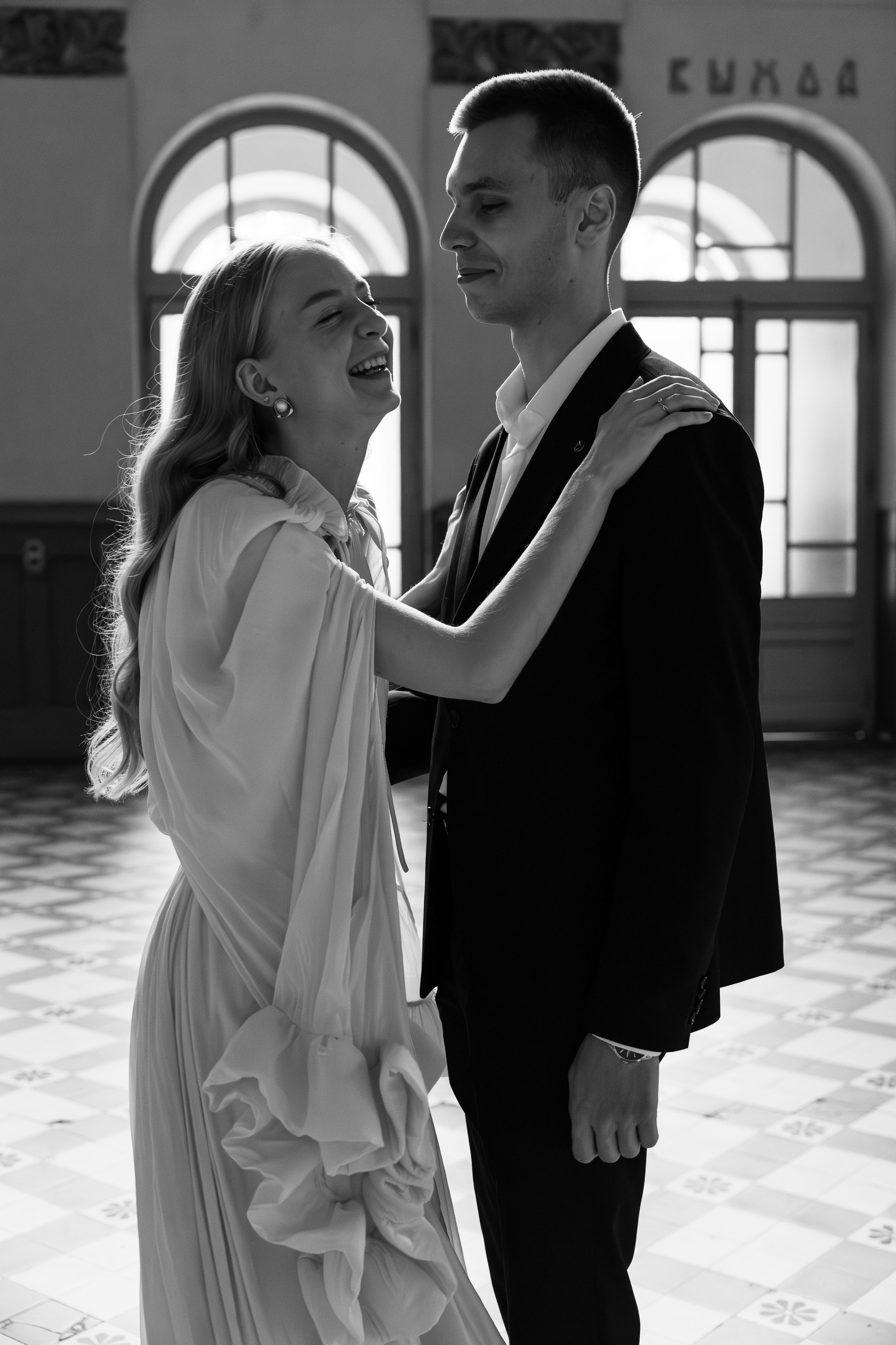 Даша и Константин Витебский вокзал. Фотограф/видеограф в Санкт-Петербурге Динара Гольдина