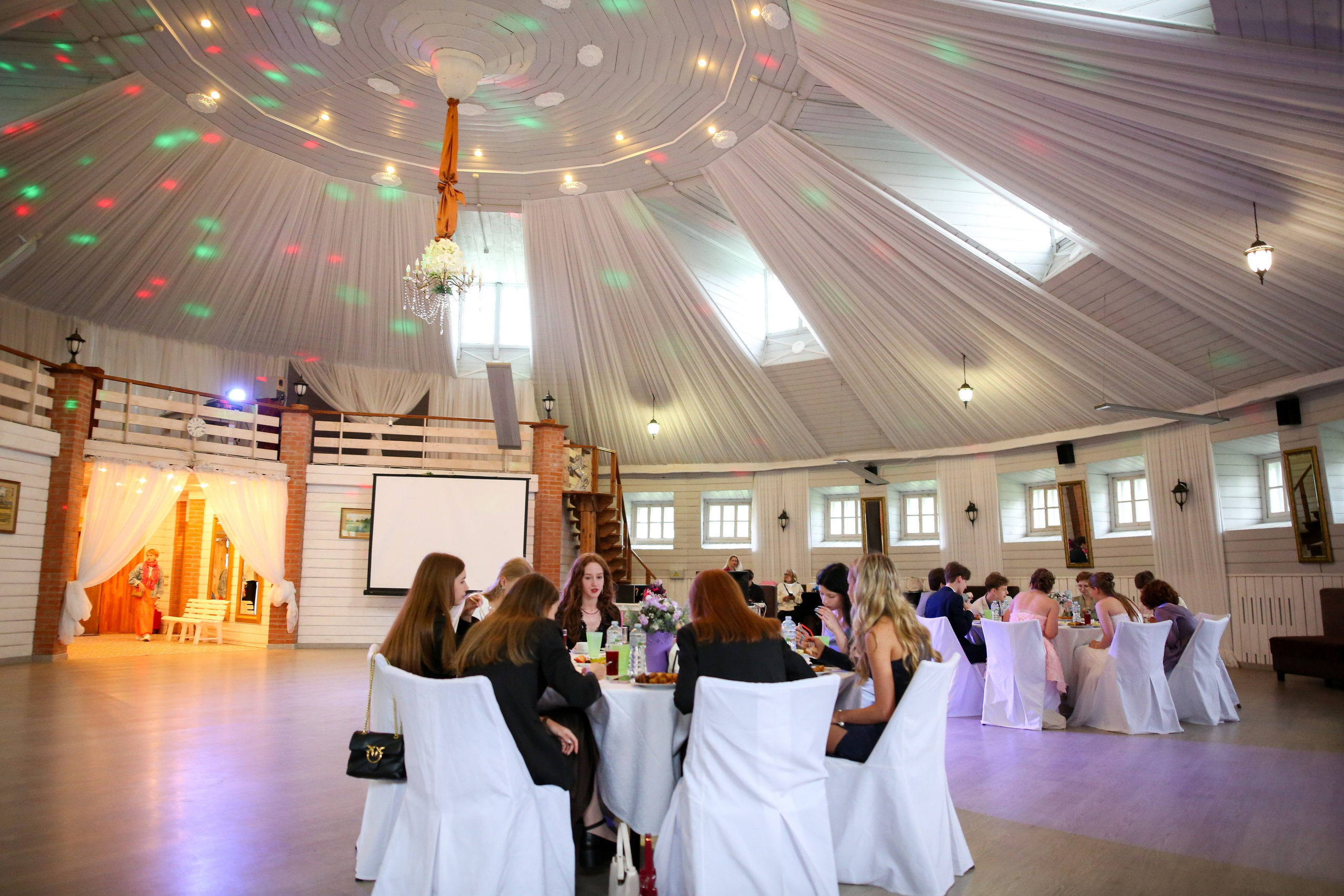 Середниково (выпускной). Фотограф Анастасия Залевская