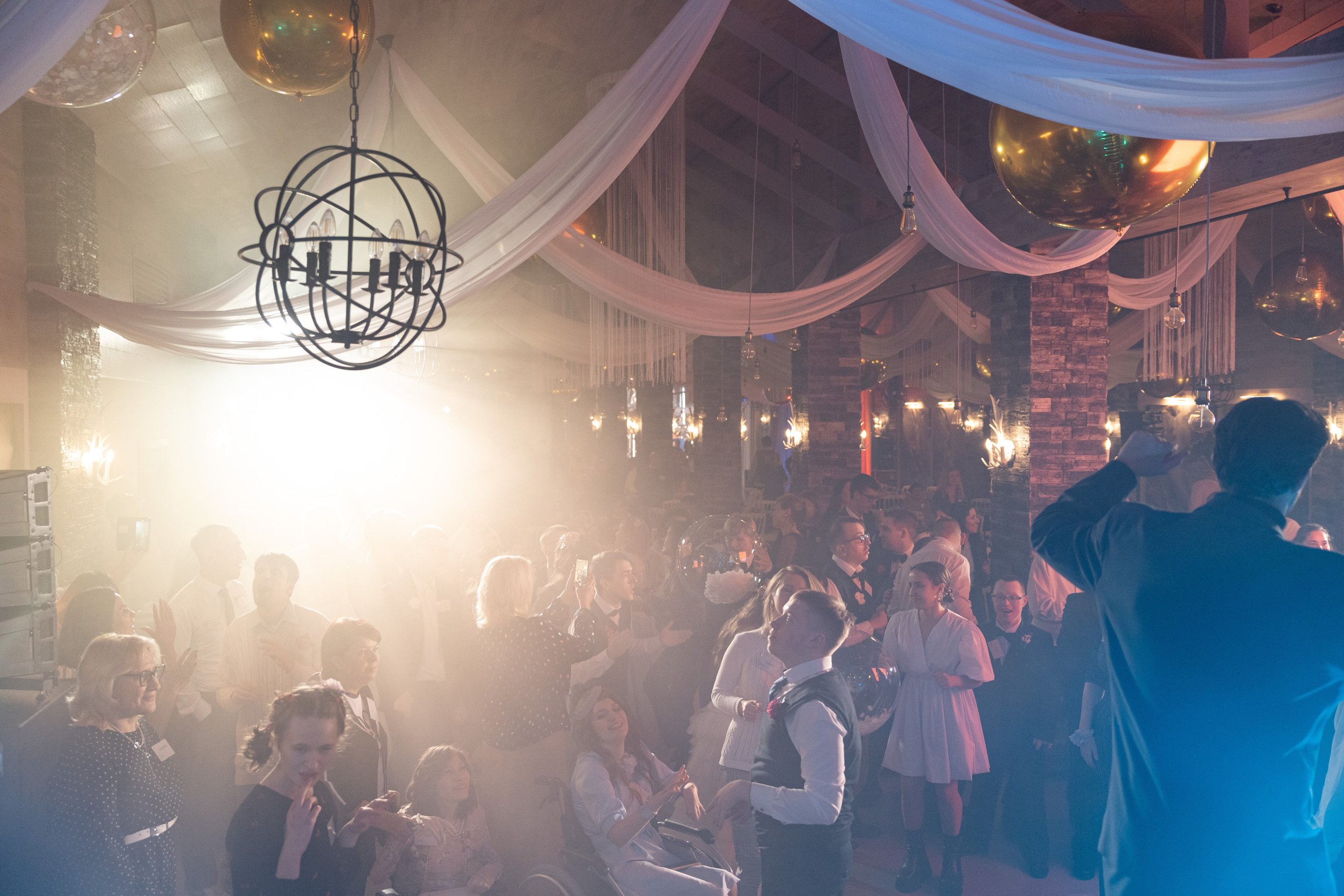 Night to Shine 2025. Репортажный и детский фотограф в Минске