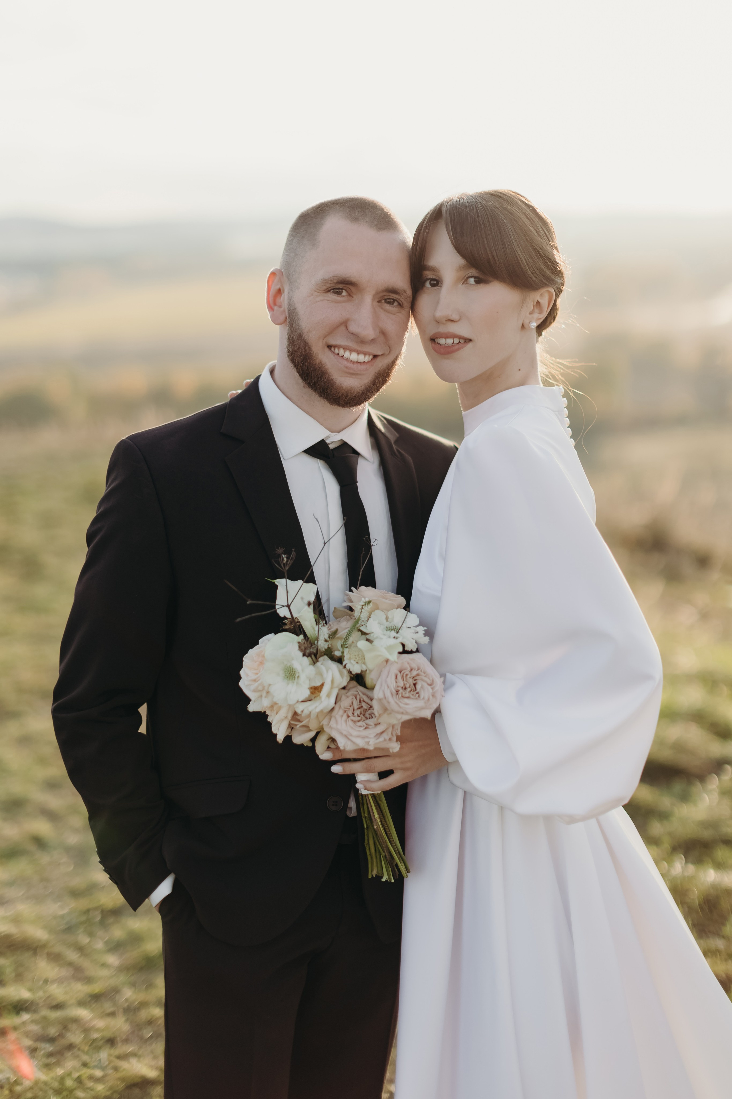 Свадьба для своих в Замке Шамони в Красноярске. Свадебный фотограф-видеограф в Красноярске Евгений Константинопольский