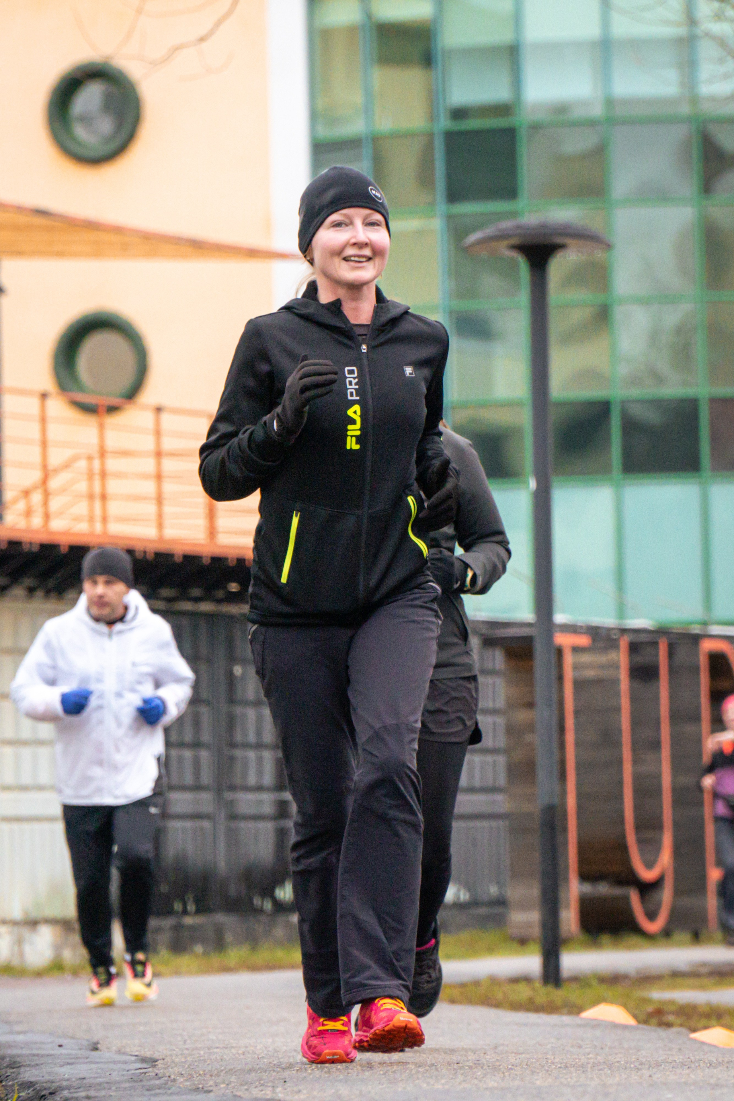 5 вёрст Реутов 16.11.2024. Роман Капилюшов. Бег. Фото. Видео. г. Люберцы