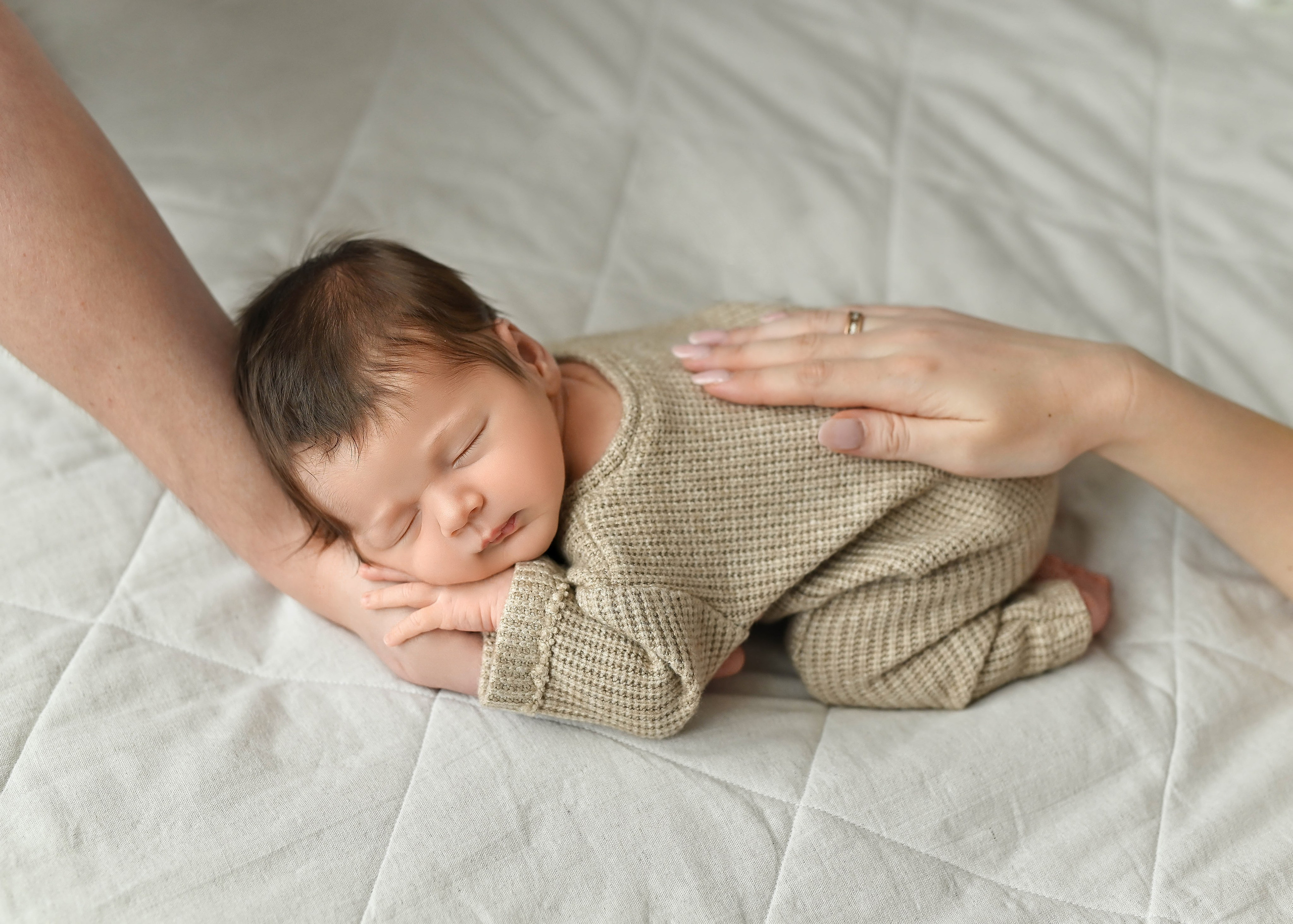 Лайфстайл с элементами ньюборн. Фотограф новорождённых малышей в Краснодаре Татьяна Нагорная