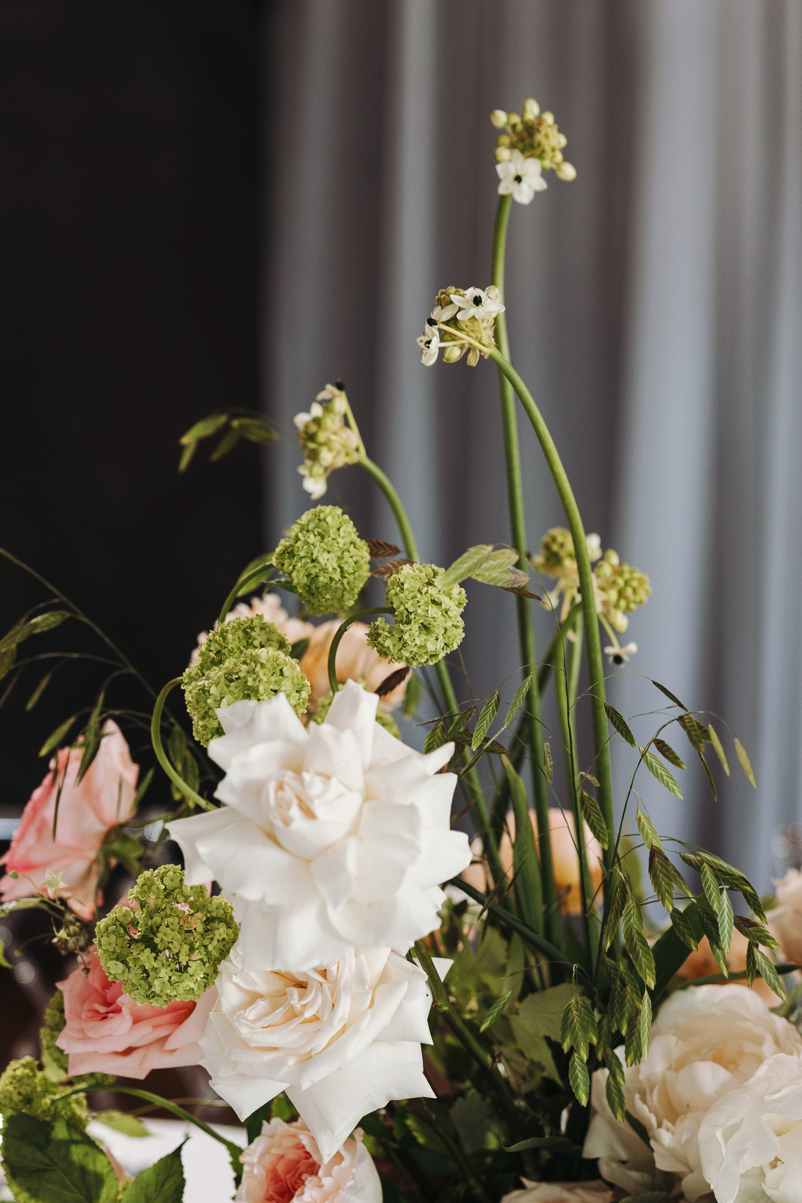 Свадебная съемка в Яхт-клубе SkyRiver, свадебная съемка в Яхт-клубе Скай Ривер. Свадебный фотограф Москва Анастасия Храмова