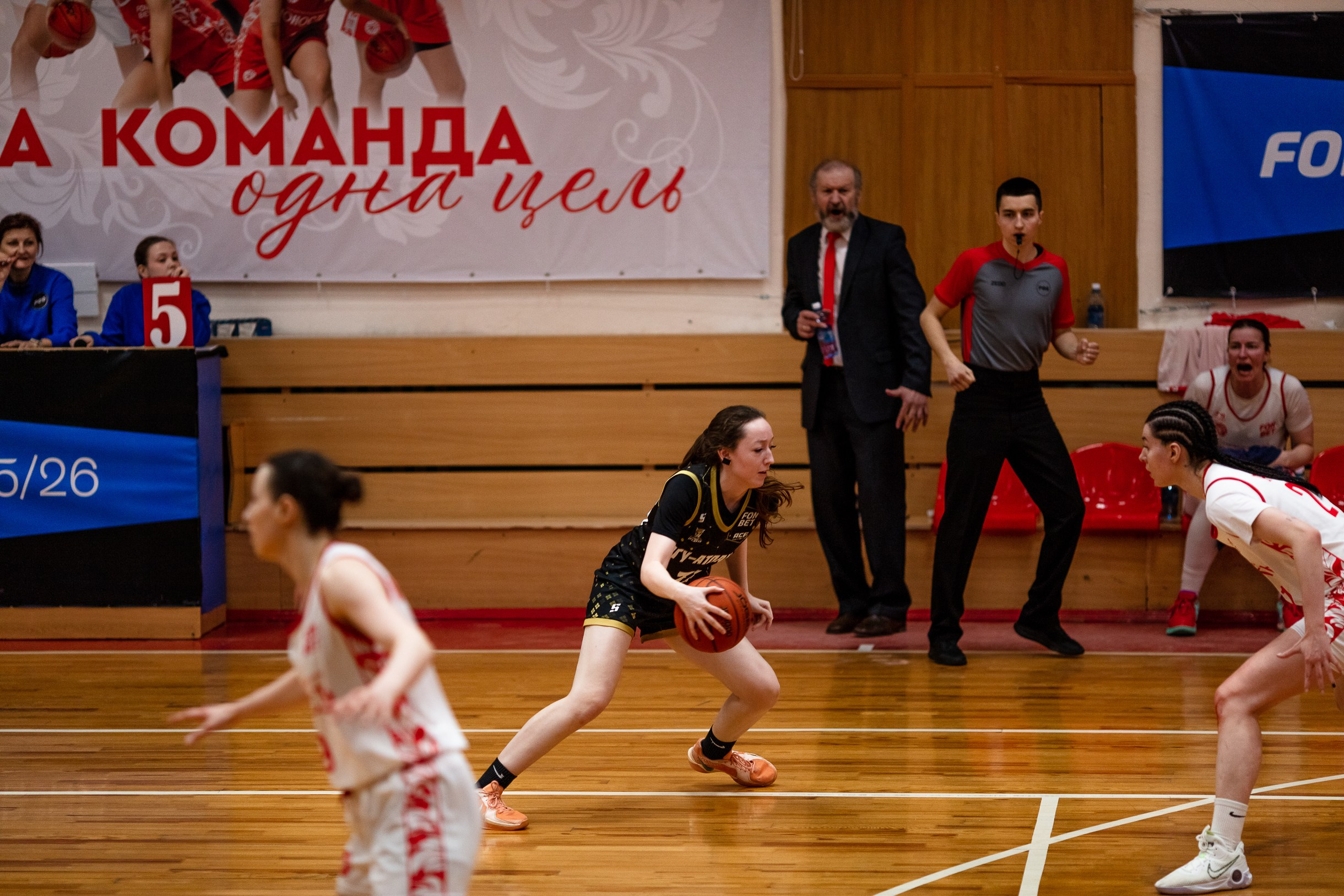 БК Юность — ЧГУ-Атланта / 3 игра. Фотография