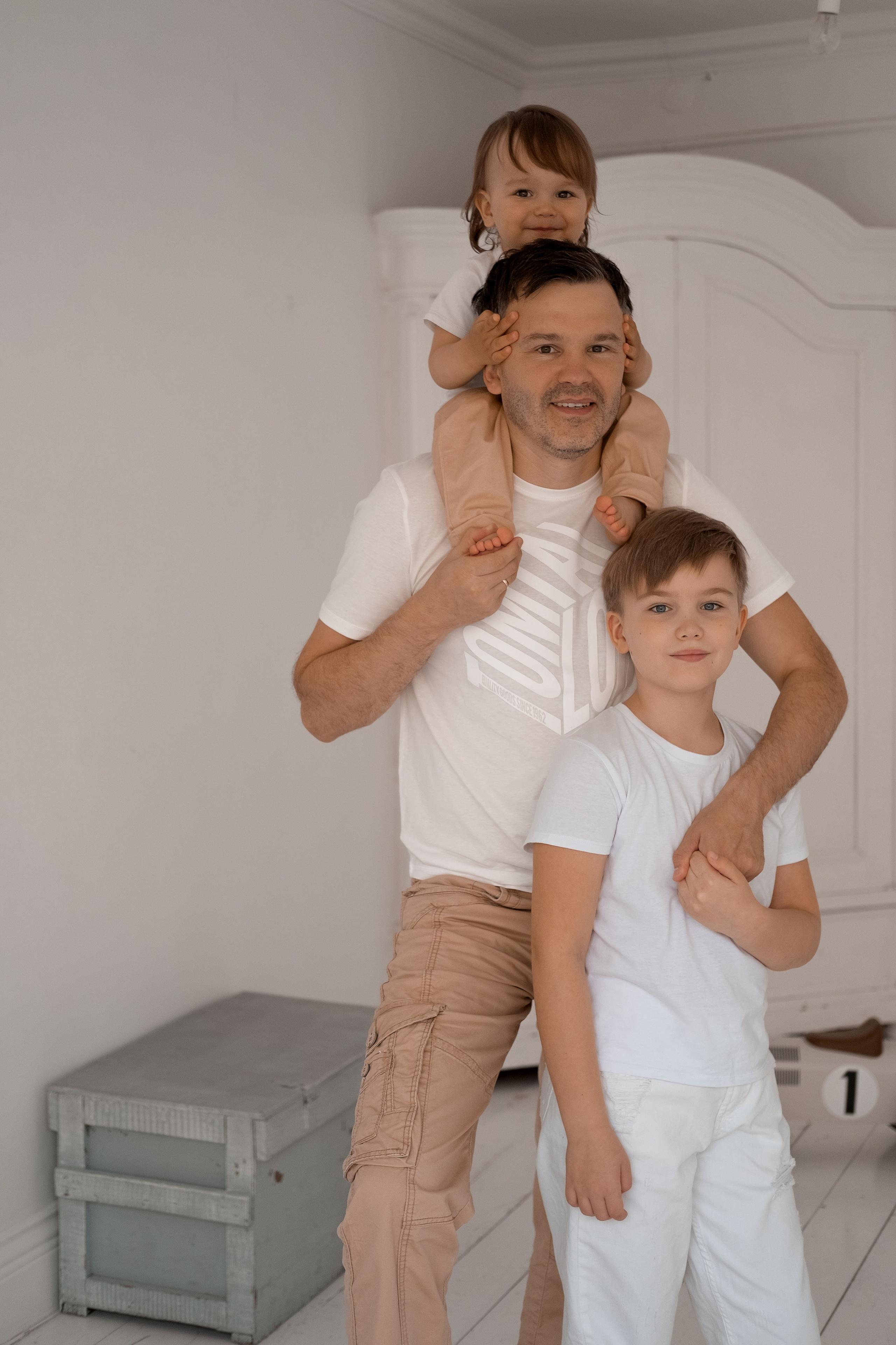 Семейная фотосессия (прогулки и студии). Семейный и женский фотограф в Санкт-Петербурге