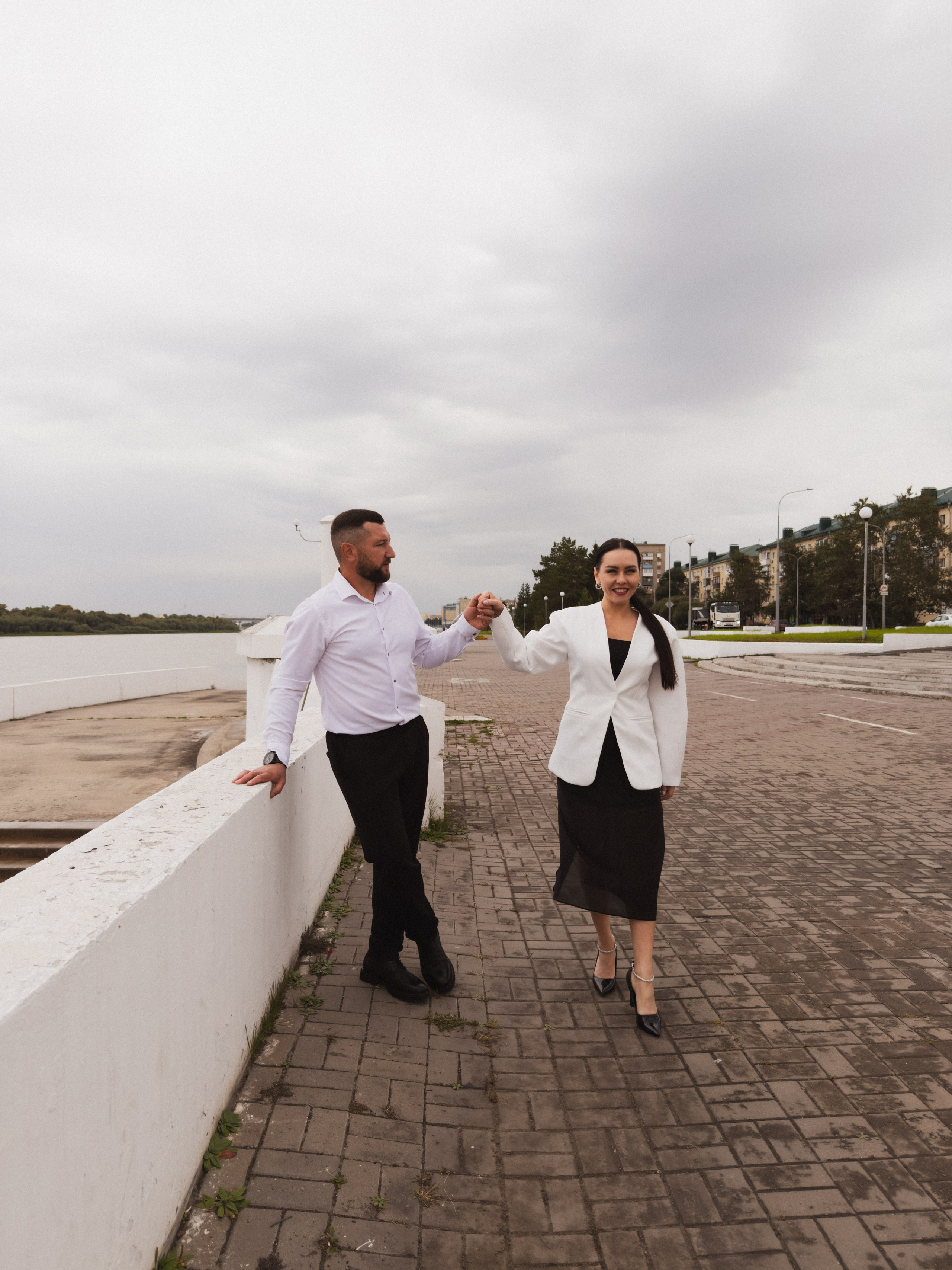 Оля и Вадим, съёмка на iPhone. Женский фотограф Омск, Екатерина Петрова