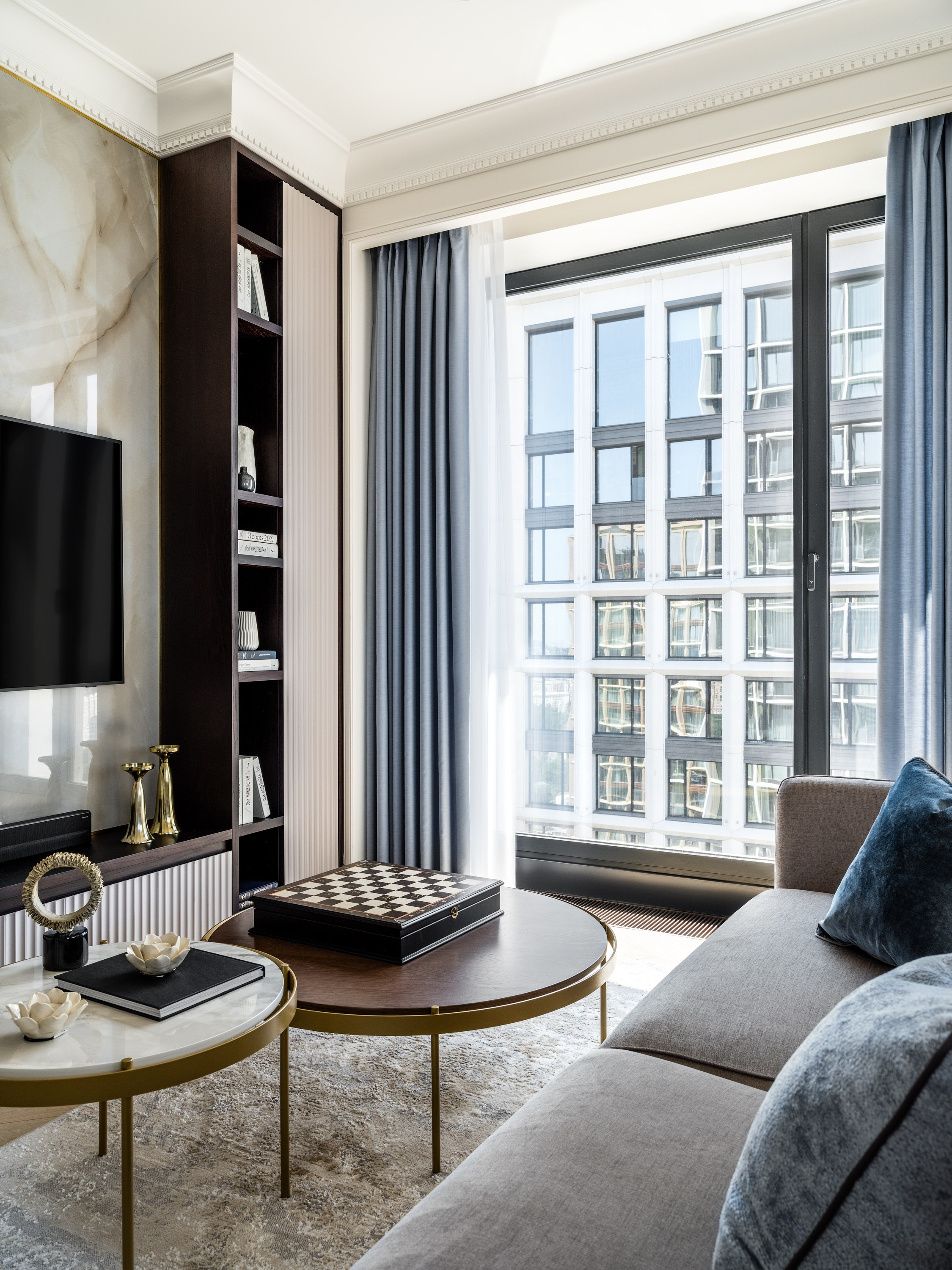 Крупноформатный керамогранит в интерьере