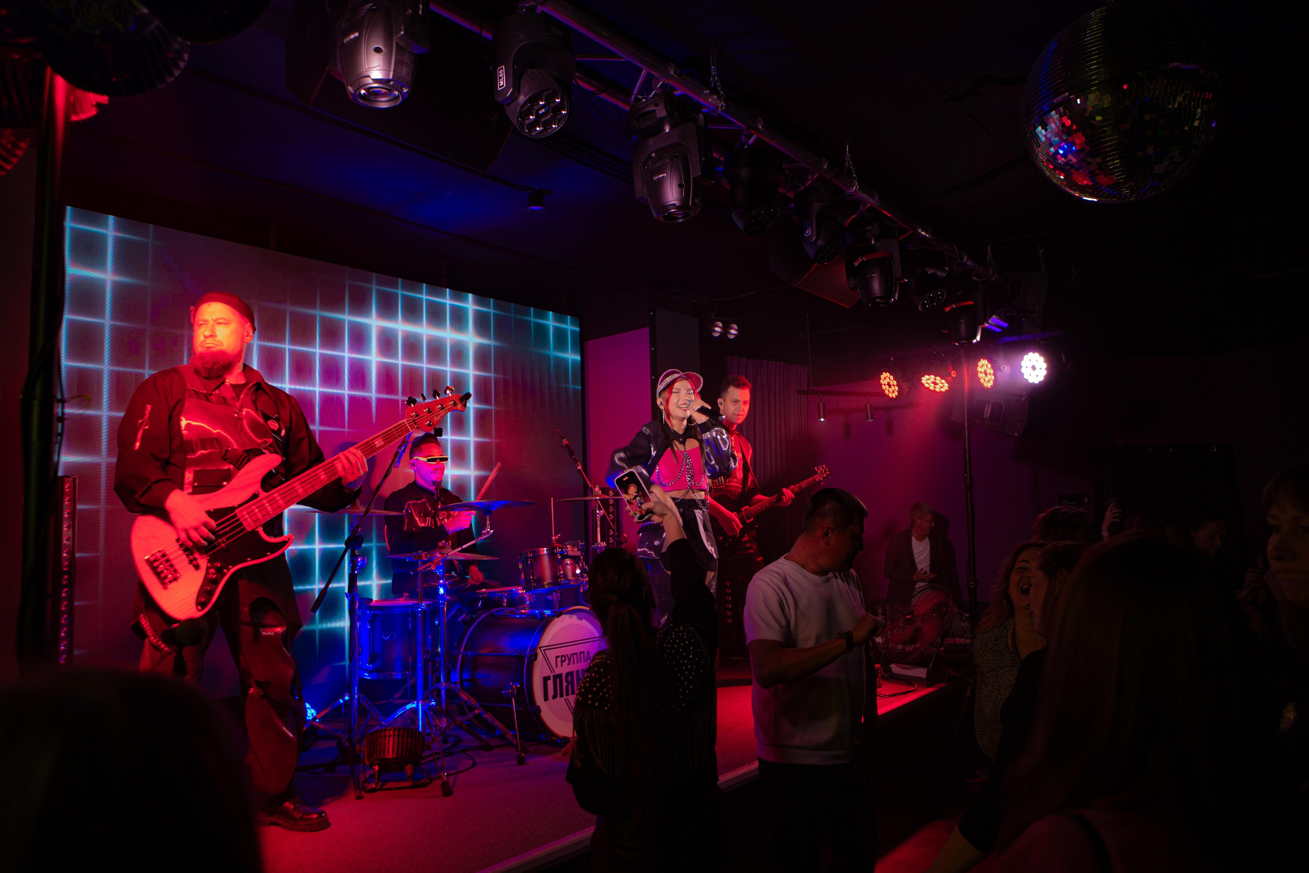 БАРЫ/КЛУБЫ. ДИНИСЛАМ ГАЛЕЕВ | ФОТОГРАФ | МОСКВА