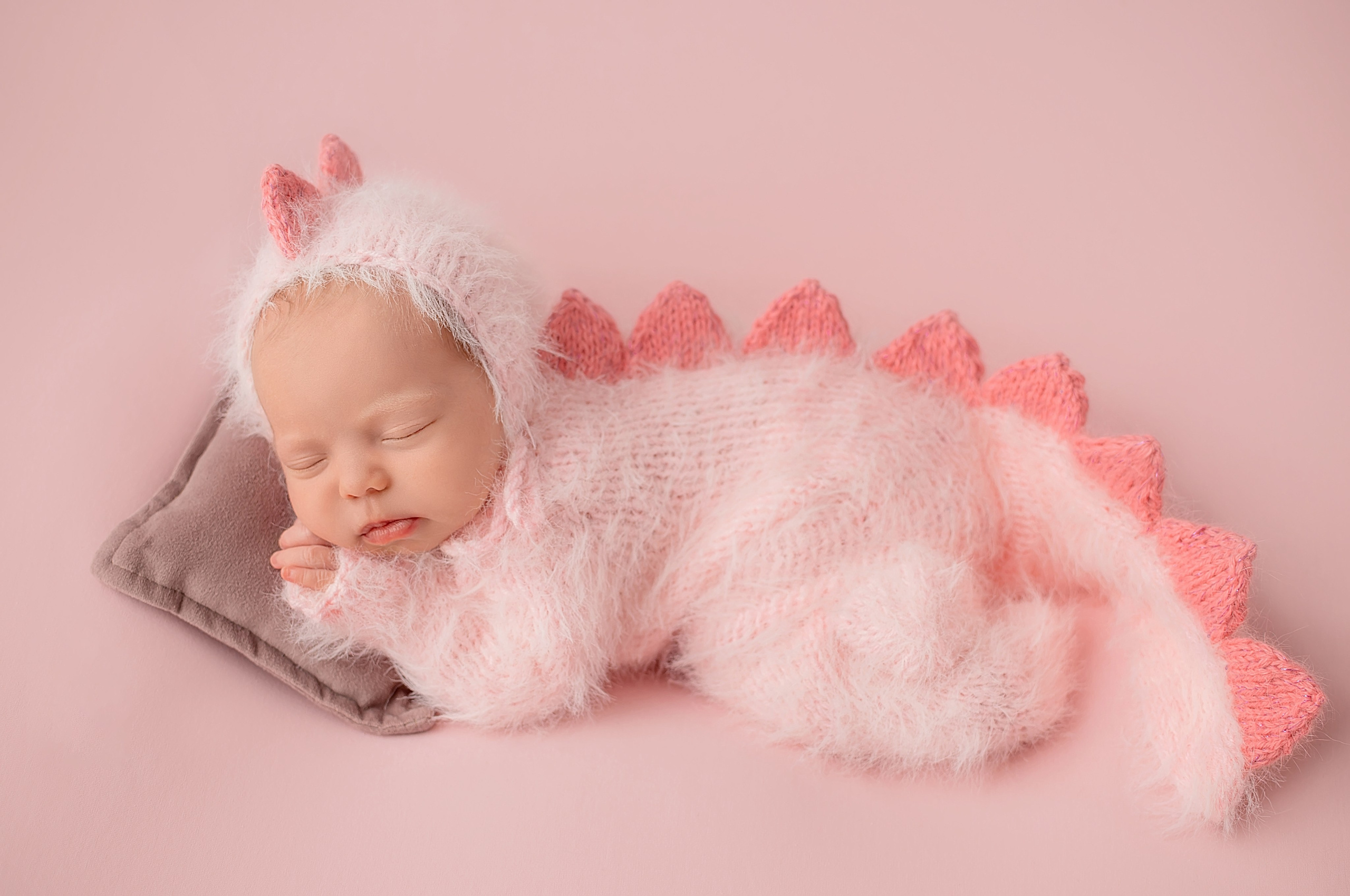 Фотосъёмка новорожденного в Краснодаре в студии. Фотограф новорожденных Краснодар Малышенко Надежда