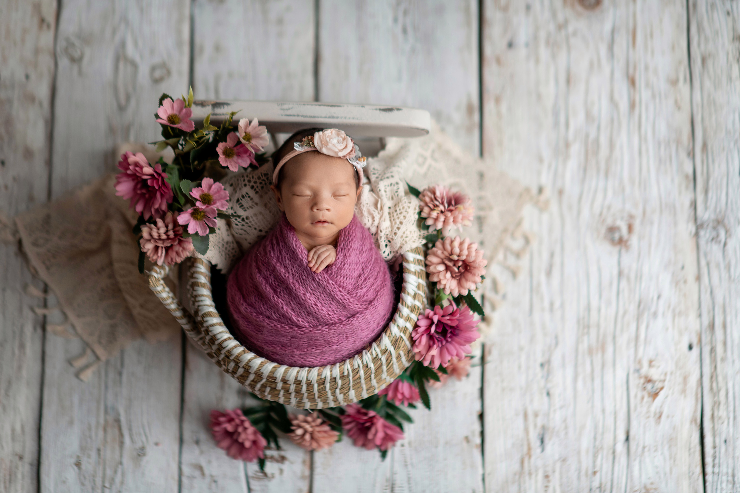 Newborn. Творческая команда Ульяшевы, свадебная и семейная фотография. Кахахста