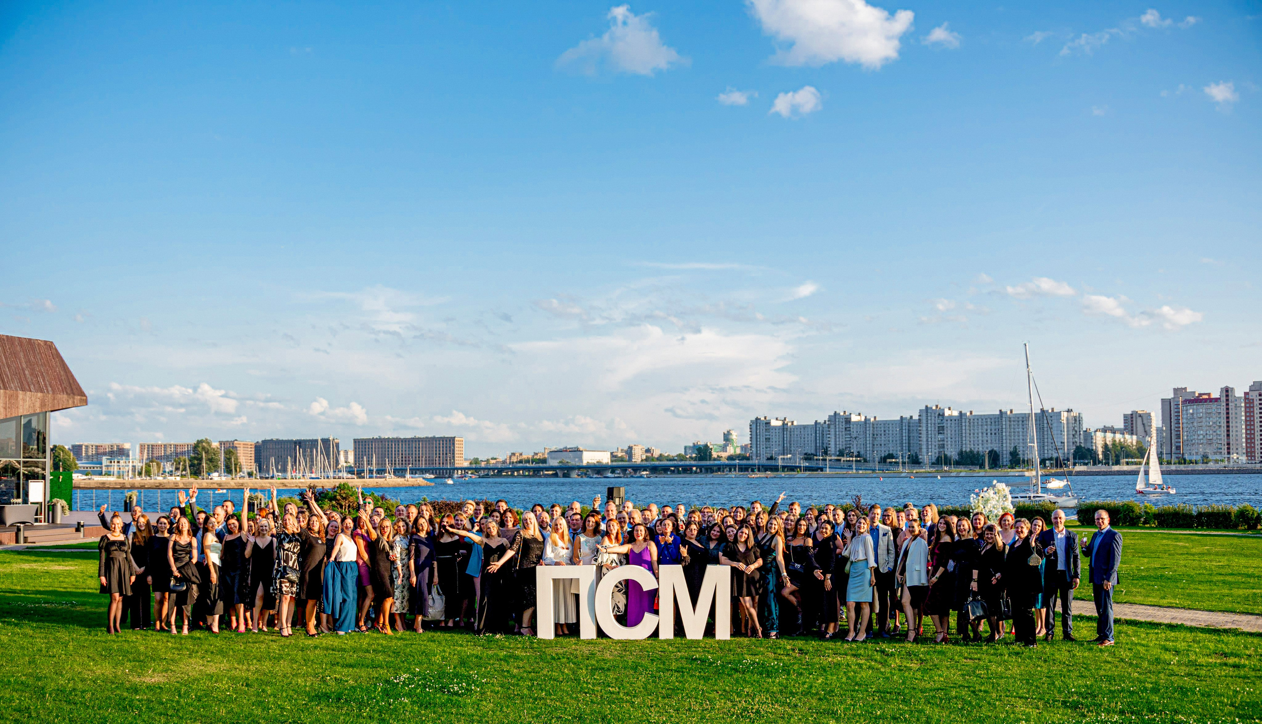 Репортажная фотосъёмка корпоративного мероприятия. Фотограф на праздник, корпоратив, День Рождения и Юбилей в г. Санкт-Петербурге Алексей Анкушев
