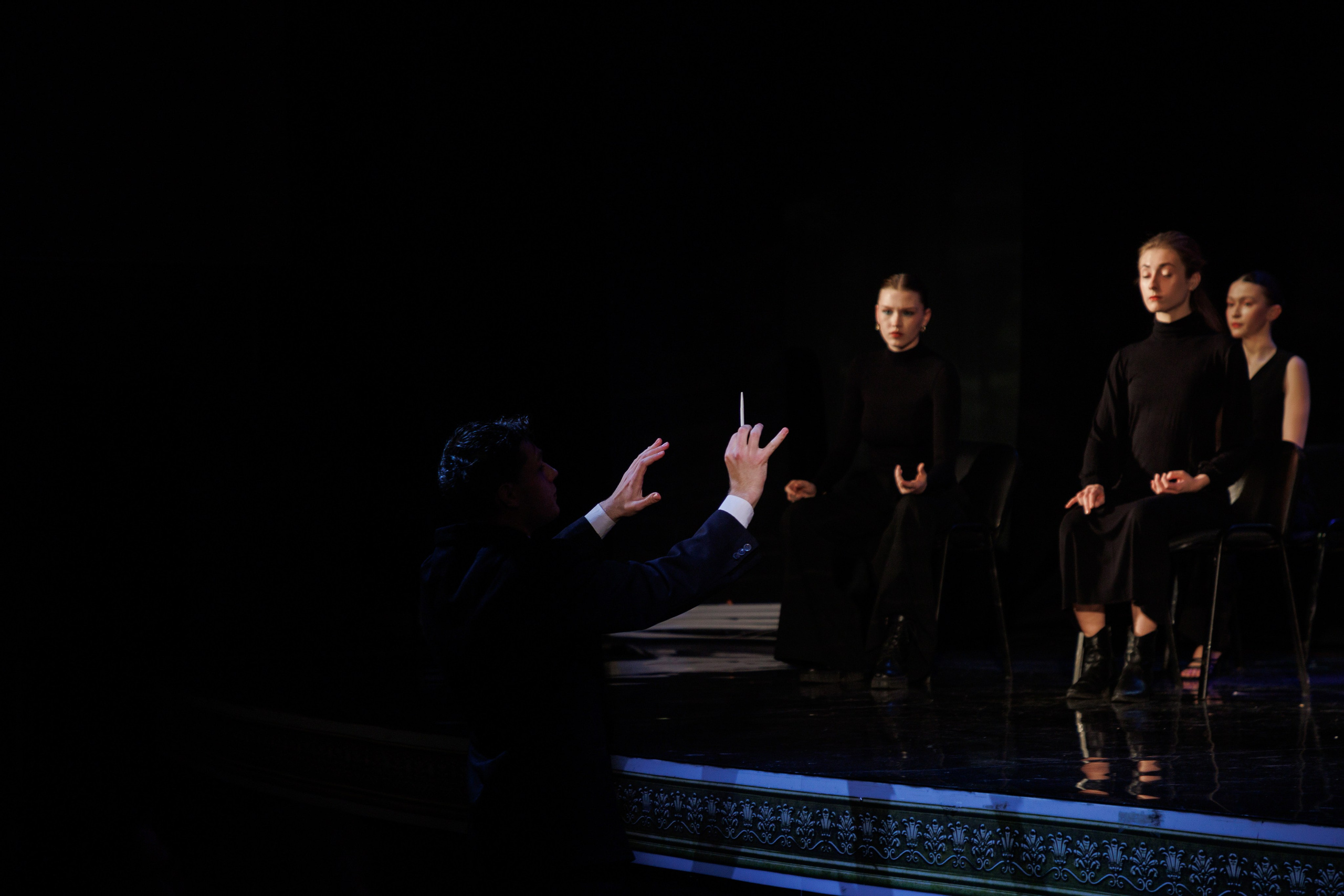 МХАТ. Новый квадрат. Фотограф городских и семейных событий Артем Карпухин