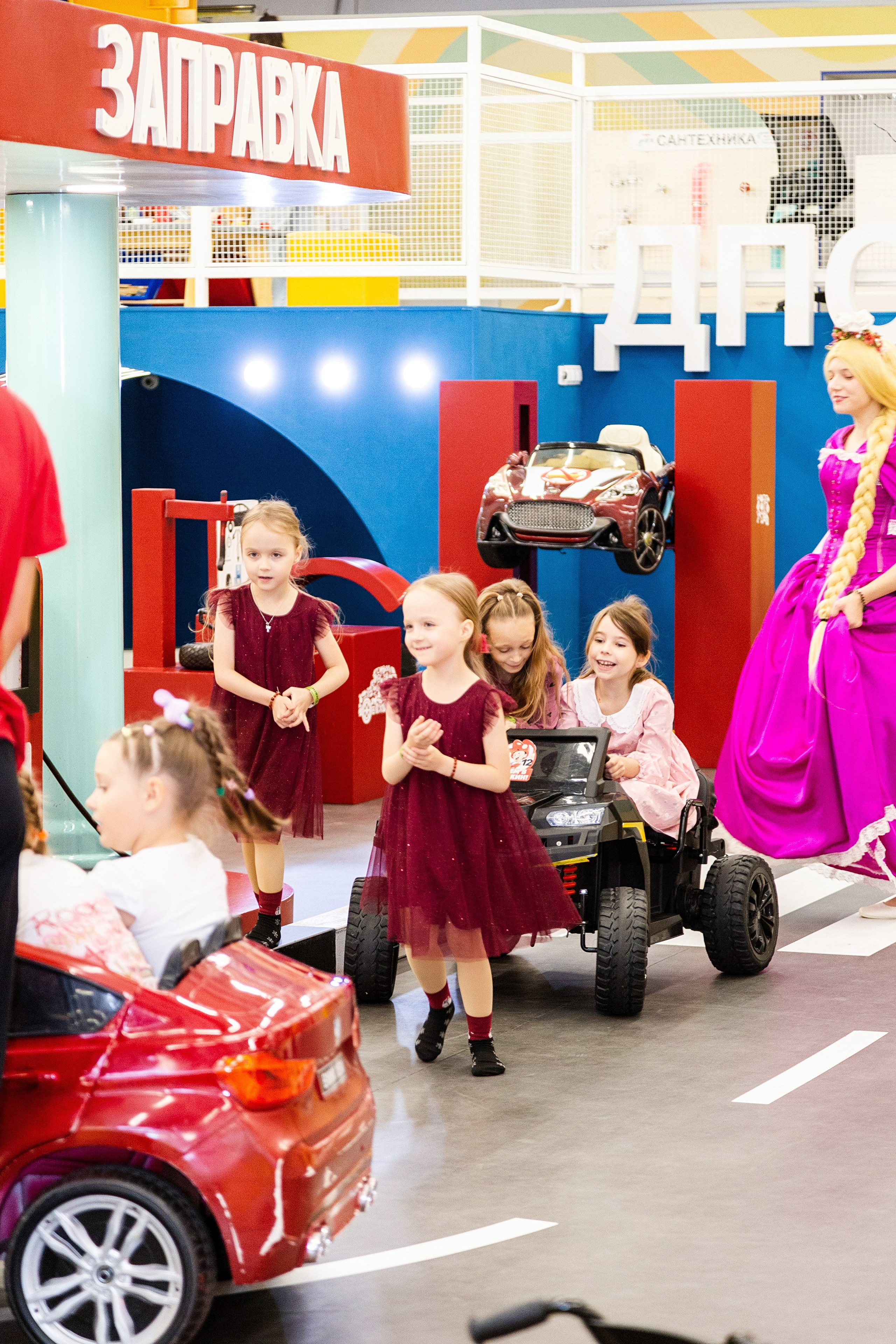 Лиде и Лизе 6 лет. Детский фотограф видеограф в Хабаровске Михаил Орлов