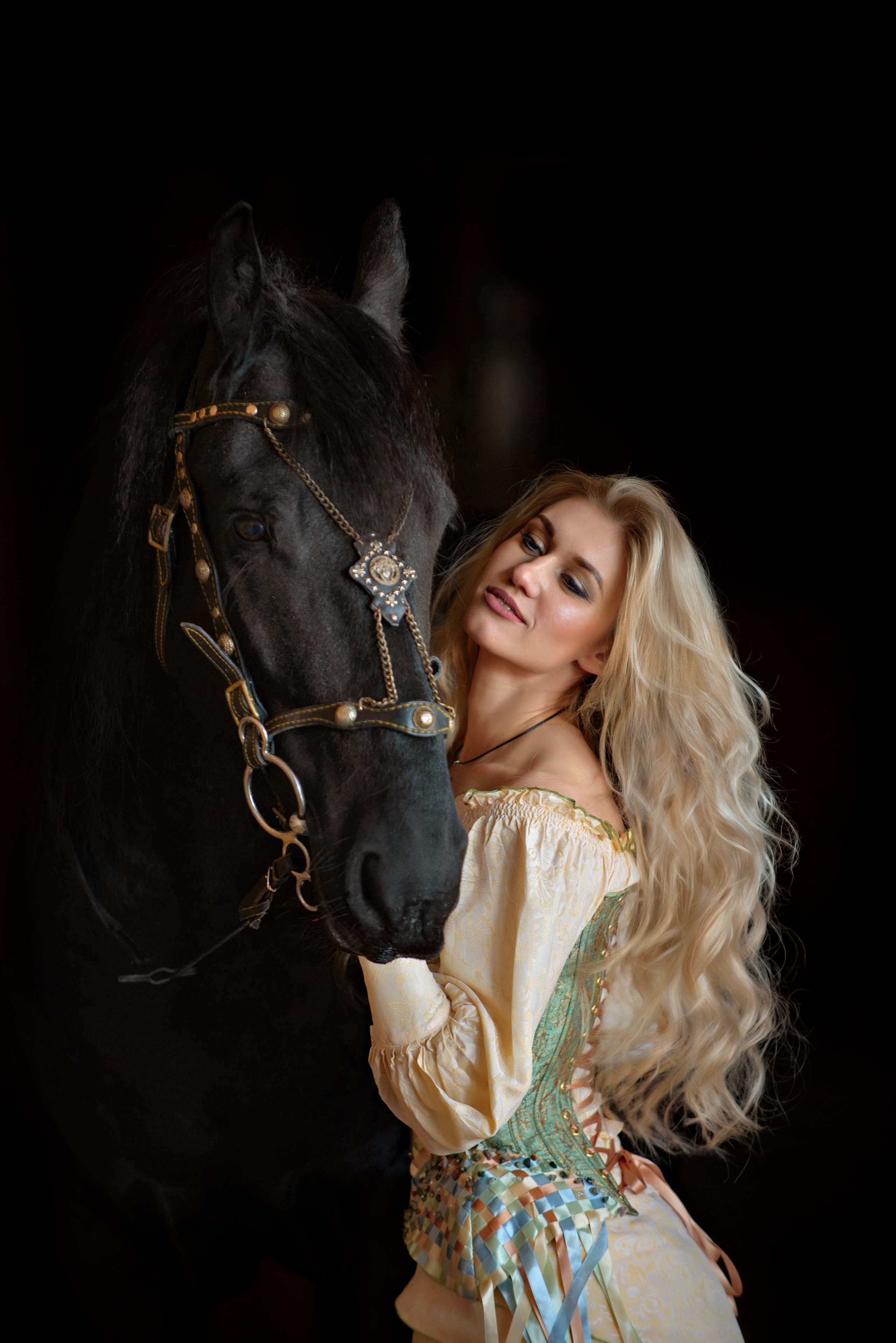 Сказочные съемки с лошадьми. Фотограф Вероника Ранцева, фотосессии с лошадьми в Минске и Могилеве