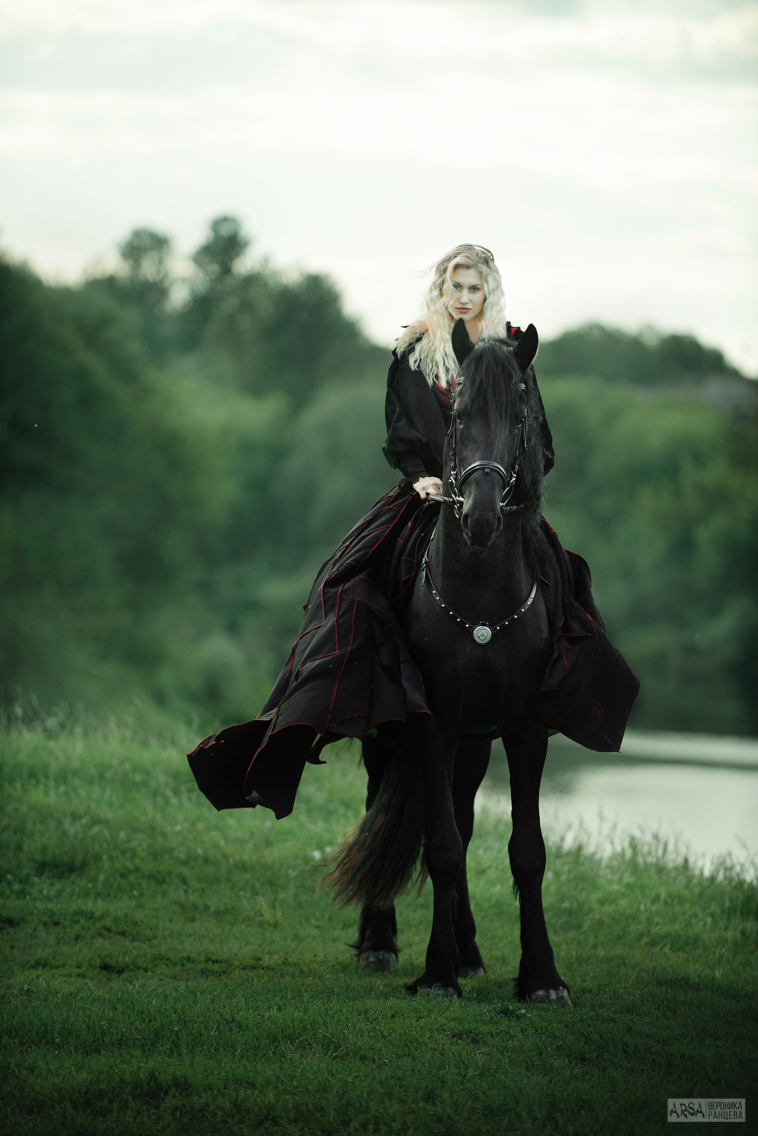 Сказочные съемки с лошадьми. Фотограф Вероника Ранцева, фотосессии с лошадьми в Минске и Могилеве