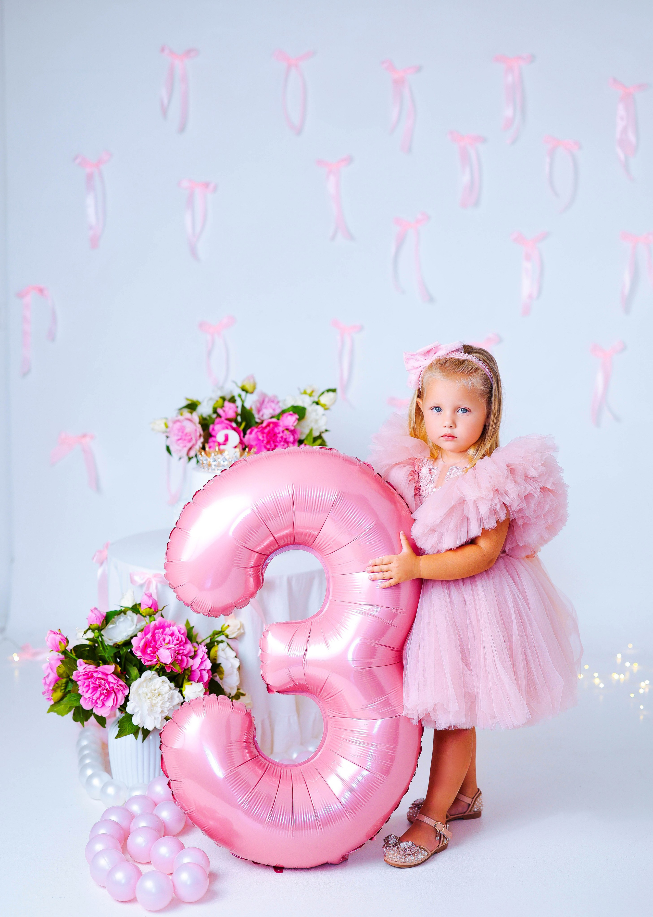 Малышки Антураж