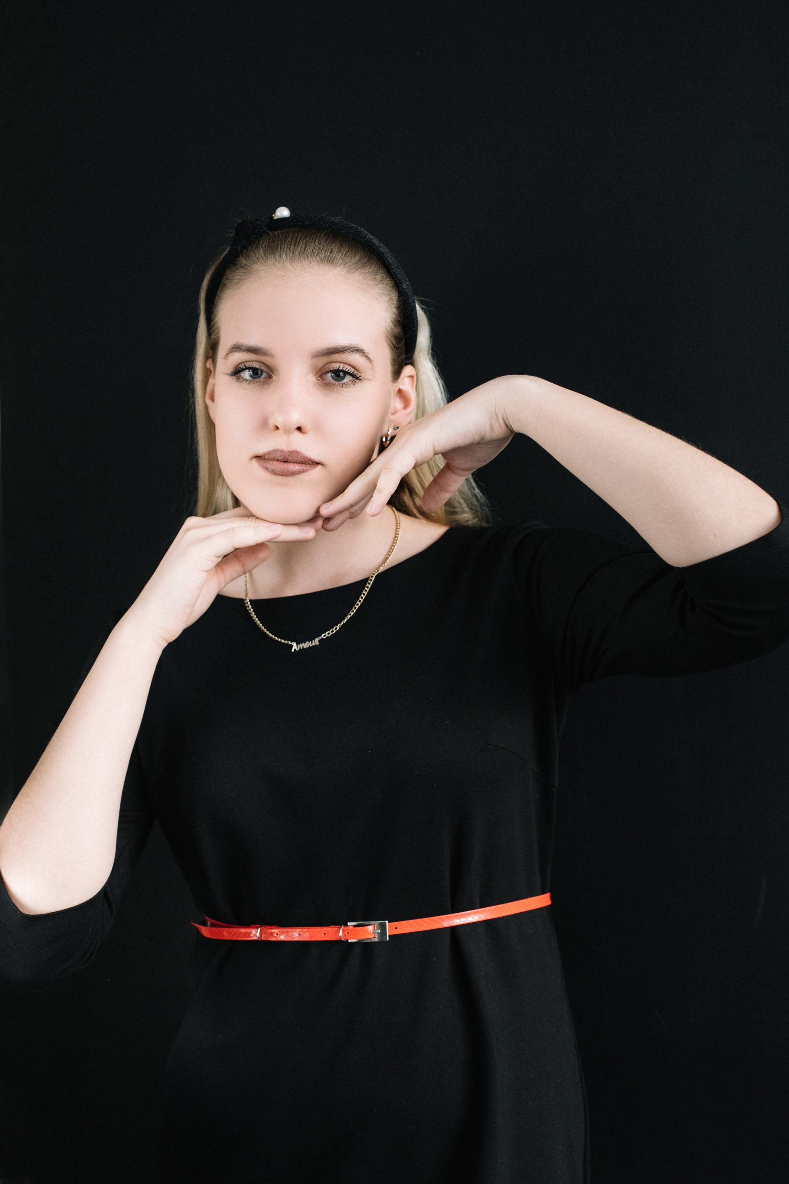 11 А | 1. Фотограф Регина Даниловна Усть — Катав