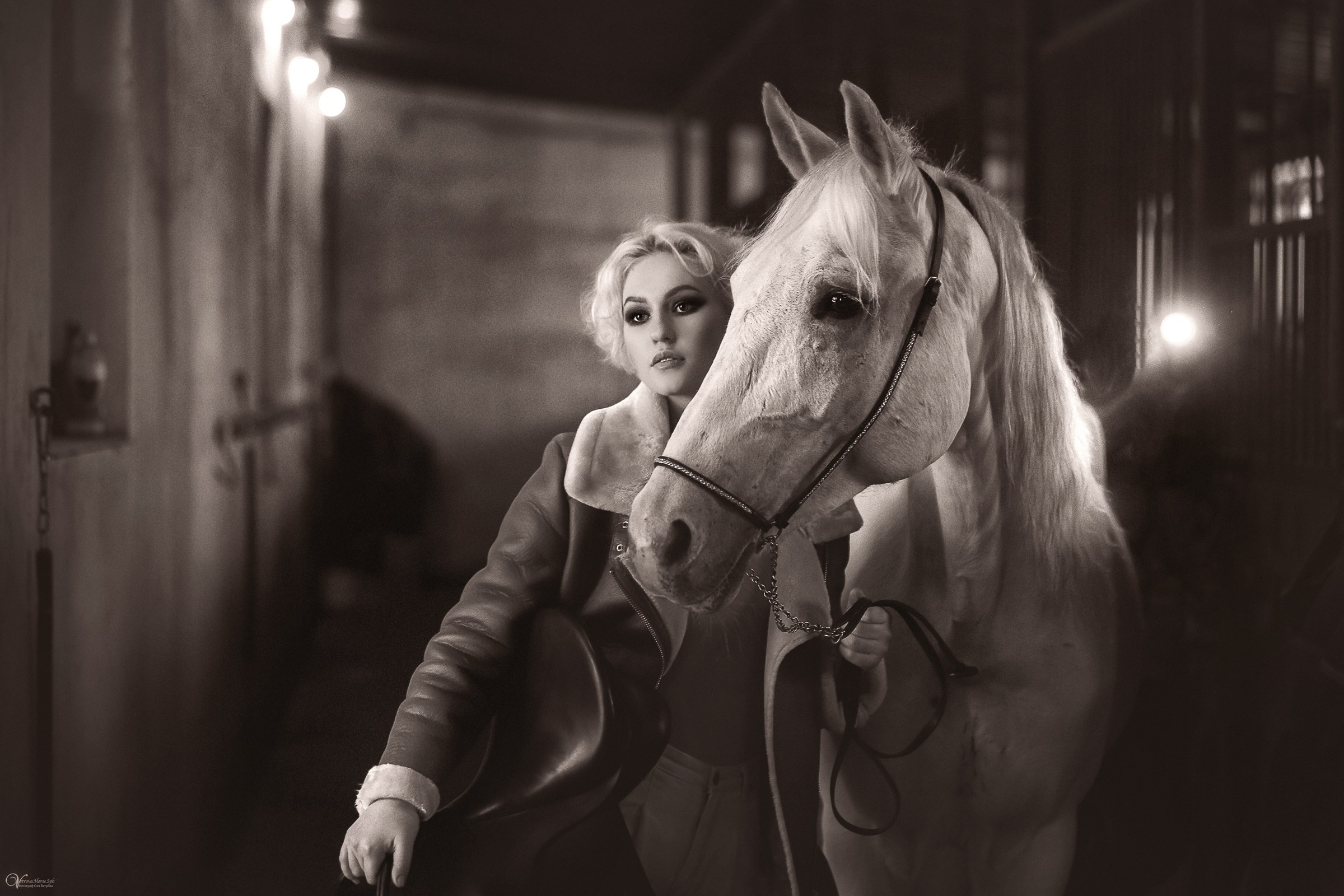 Фотосессии с лошадьми осенью. Фотограф женский и мужской портрет Санкт-Петербург