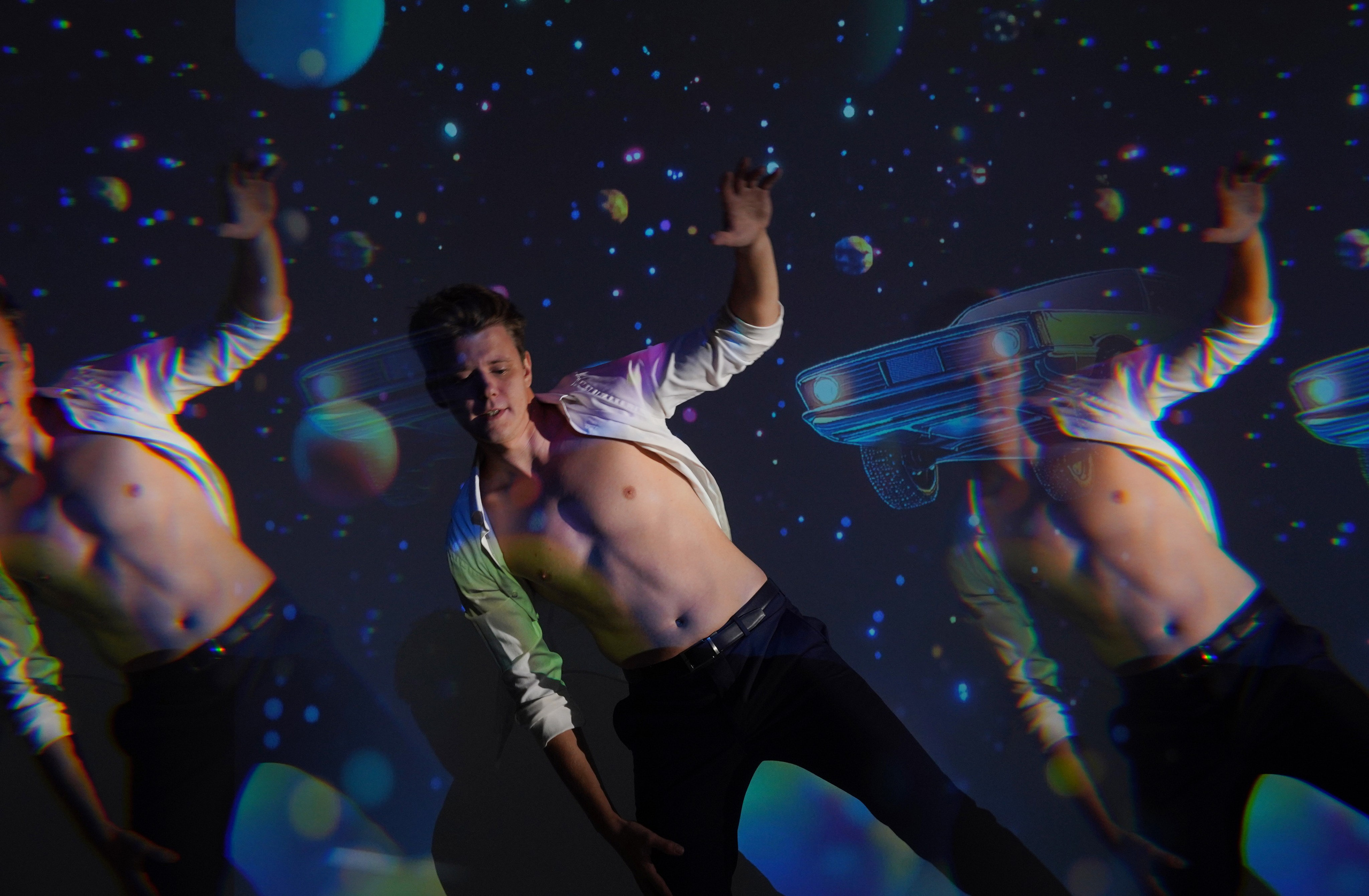 Фотосессия с проектором. Студийный и портретный фотограф в САНКТ-ПЕТЕРБУРГЕИрина Махаон