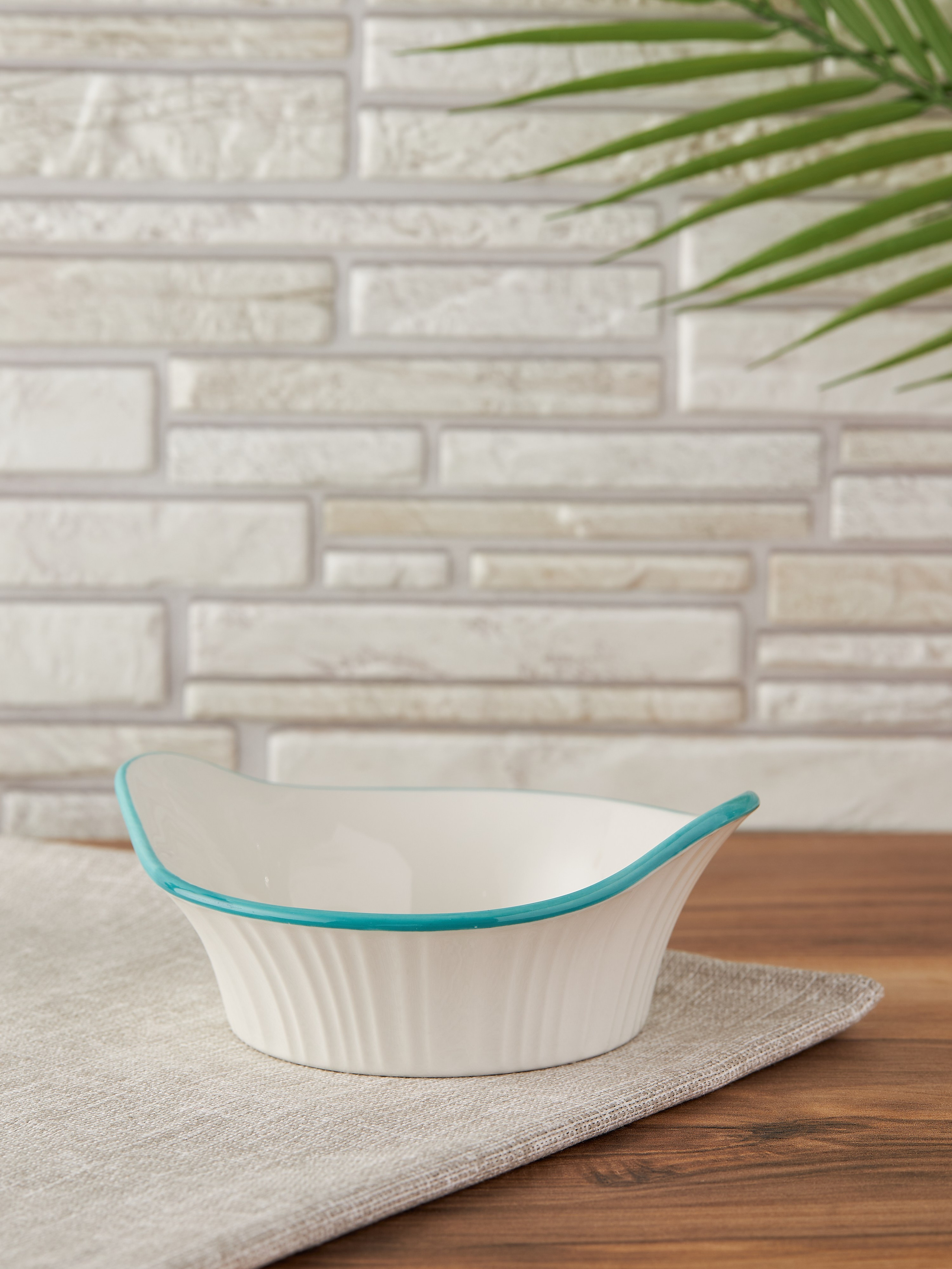 Фотосъемка посуды для маркетплейсов. Алексей Темнов — фотограф в Пятигорске