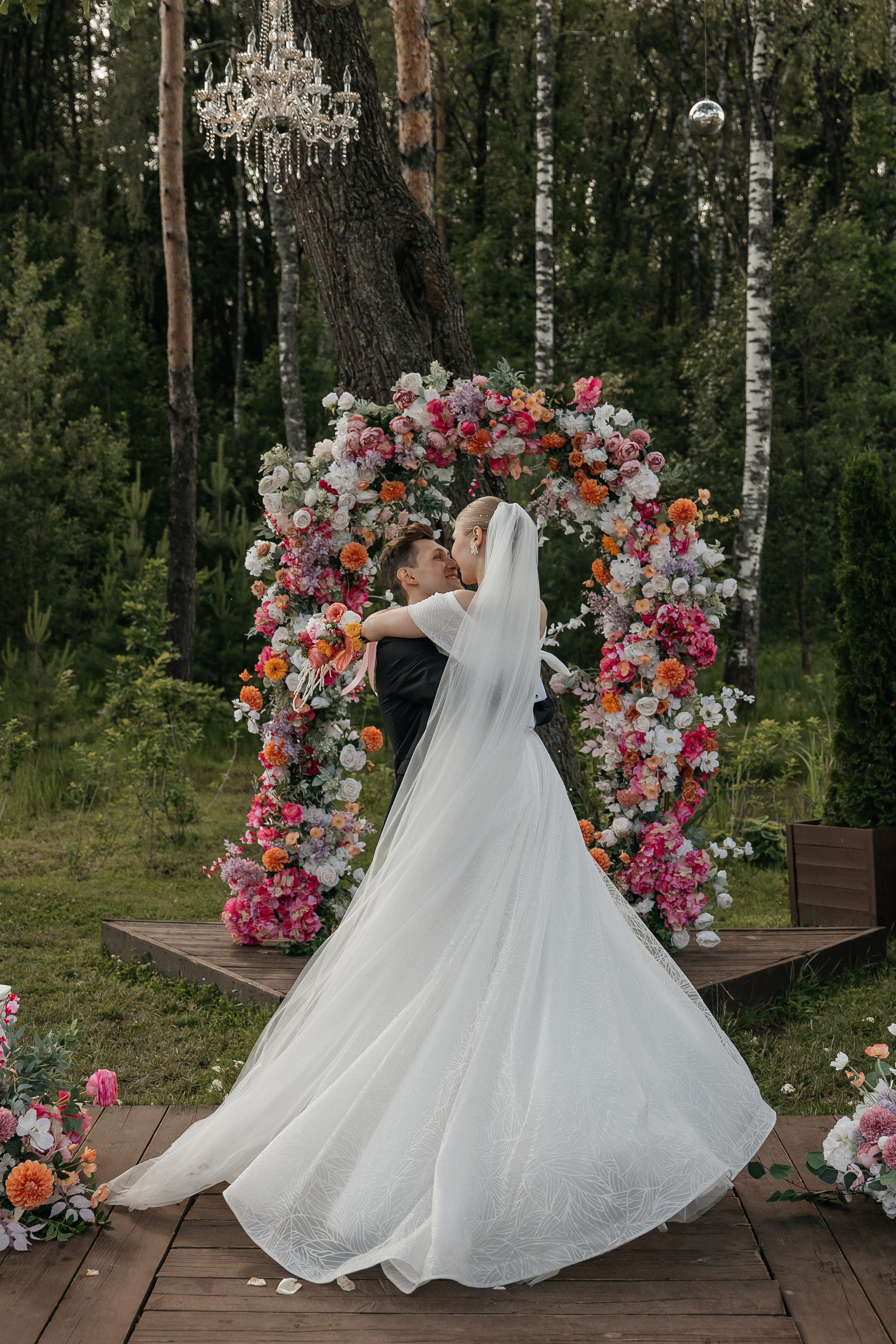 Свадебная фотосессия на площадке house for wedding Дом у озера