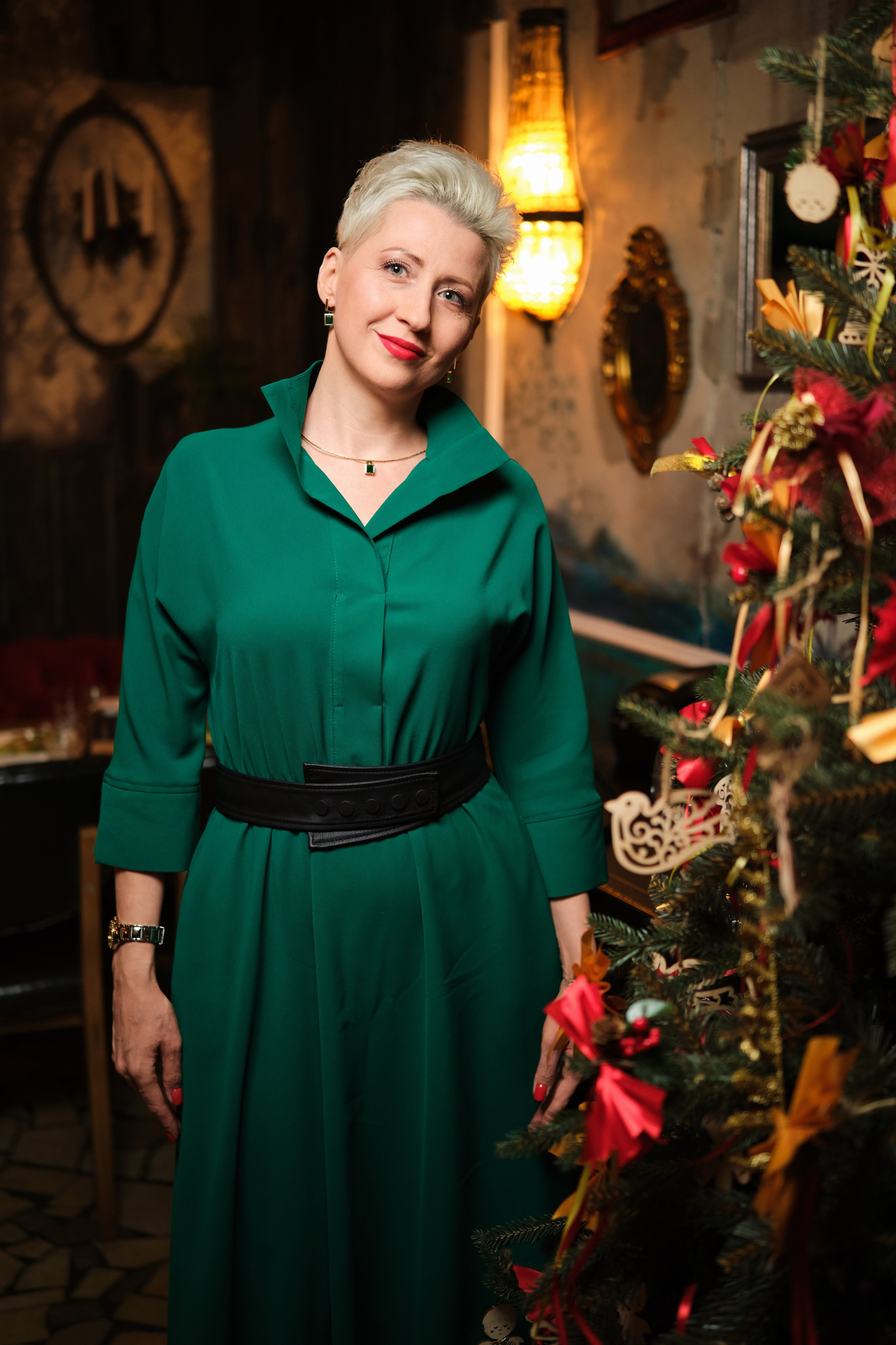 Фотосъёмка выпускного школы «Метатрикветра» в гастропабе «Особняк. Репортажный фотограф Дмитрий Литвинский. Минск, Беларусь, мир