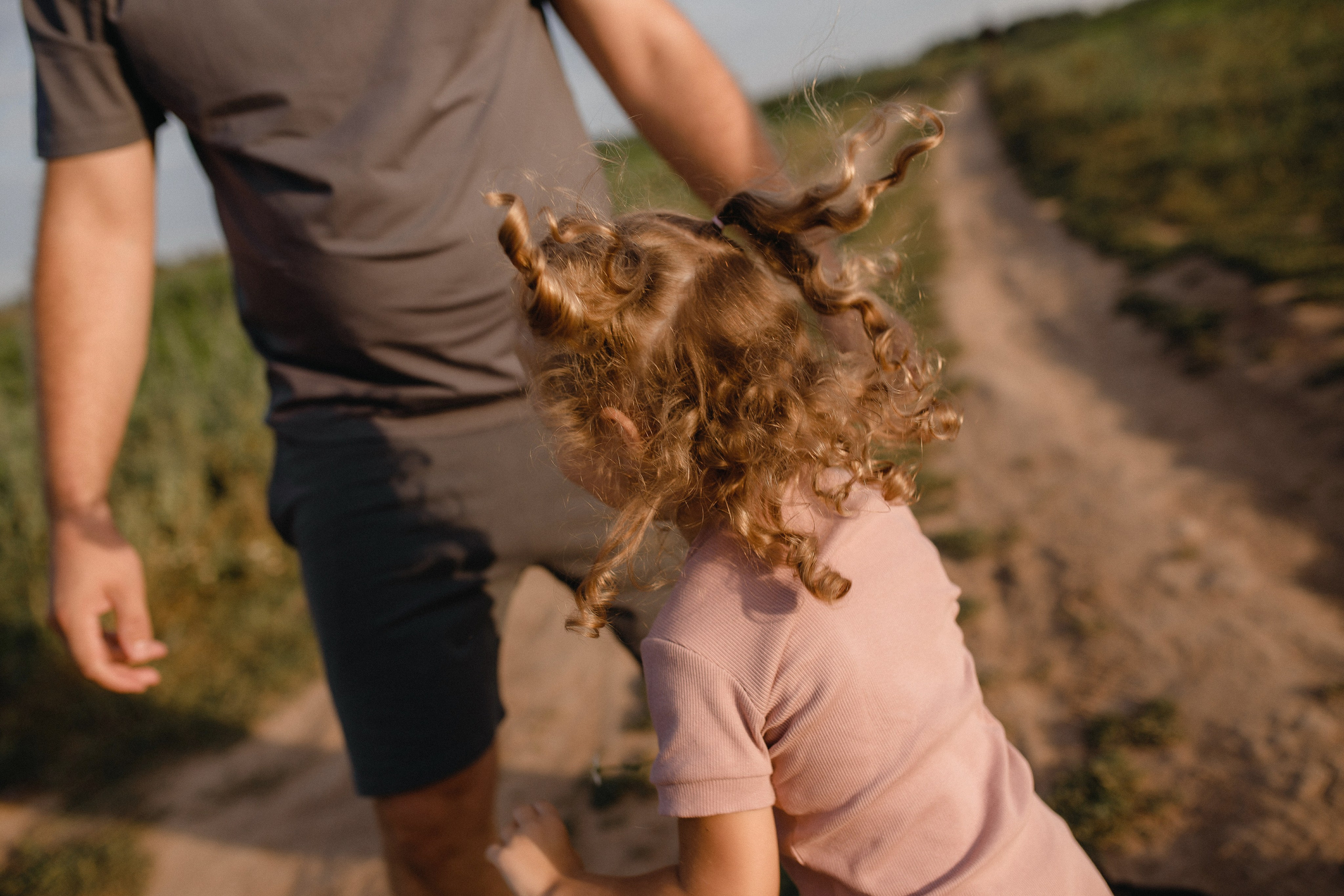 Аня, Вадим и Ева. Главная