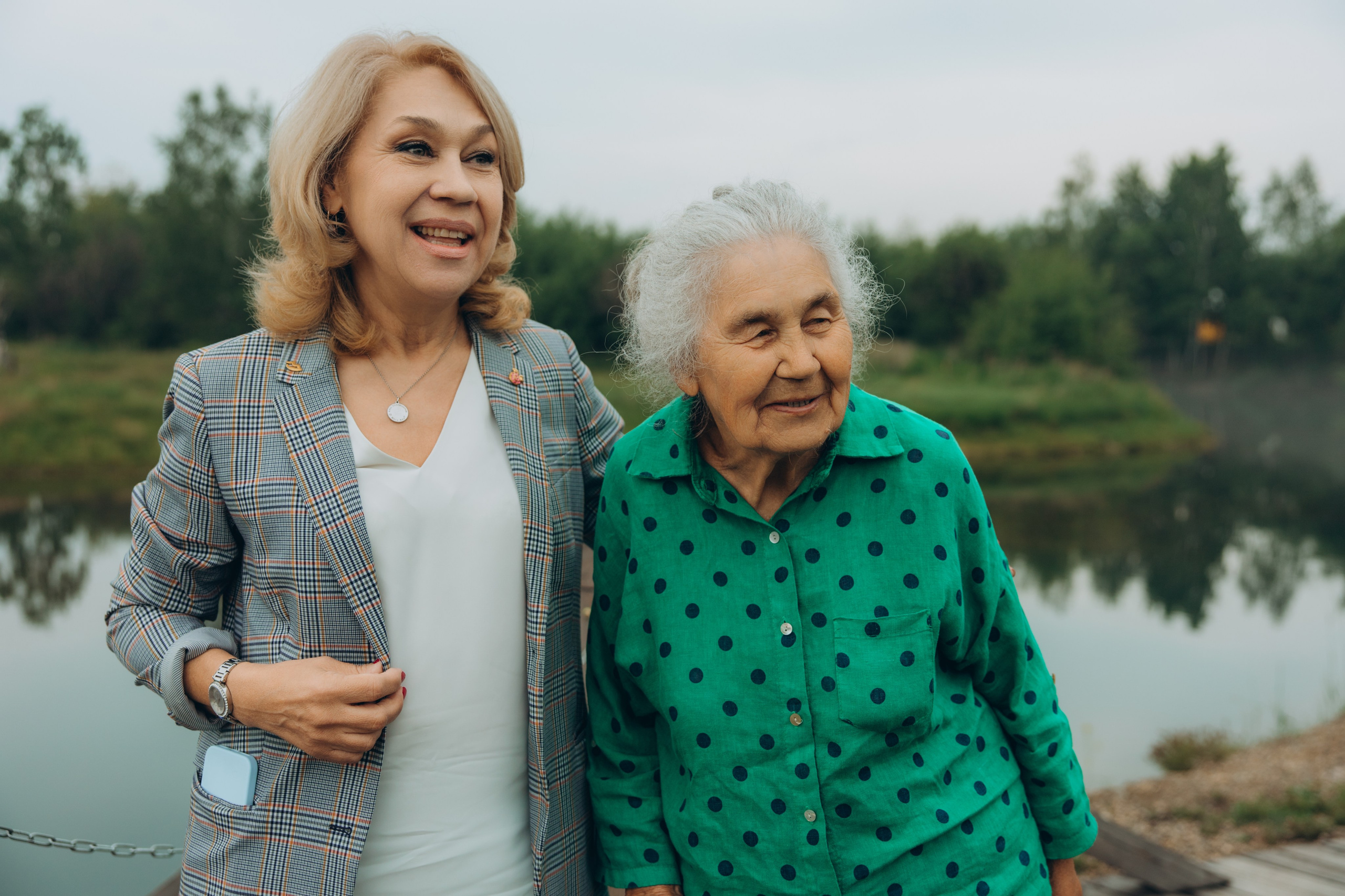 На берегу. Свадебный, семейный фотограф в Иркутске Светлана Макаричева