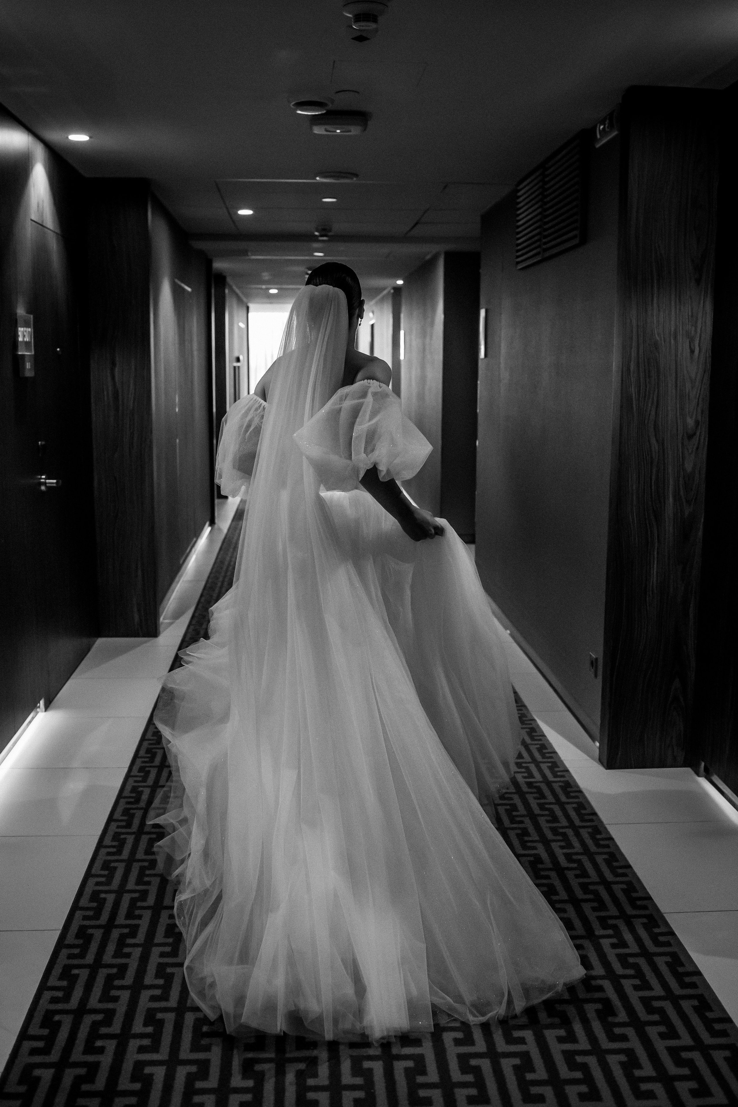 Vlad & Nadya (Saint-Petersburg, Russia). Destination wedding photographer Peter Letu