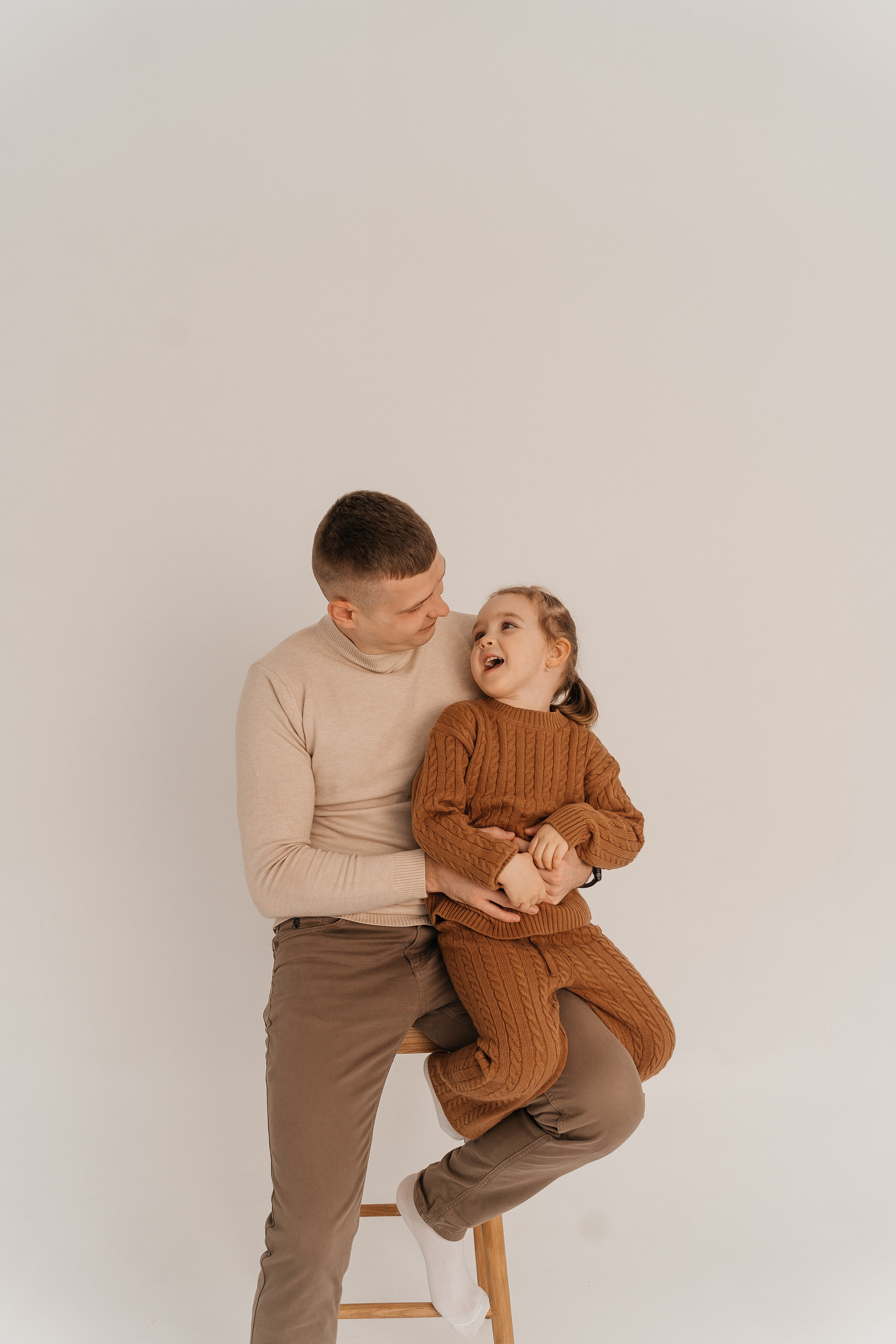 Сережа, Юля, Василиса и Дарина. Волик Мария