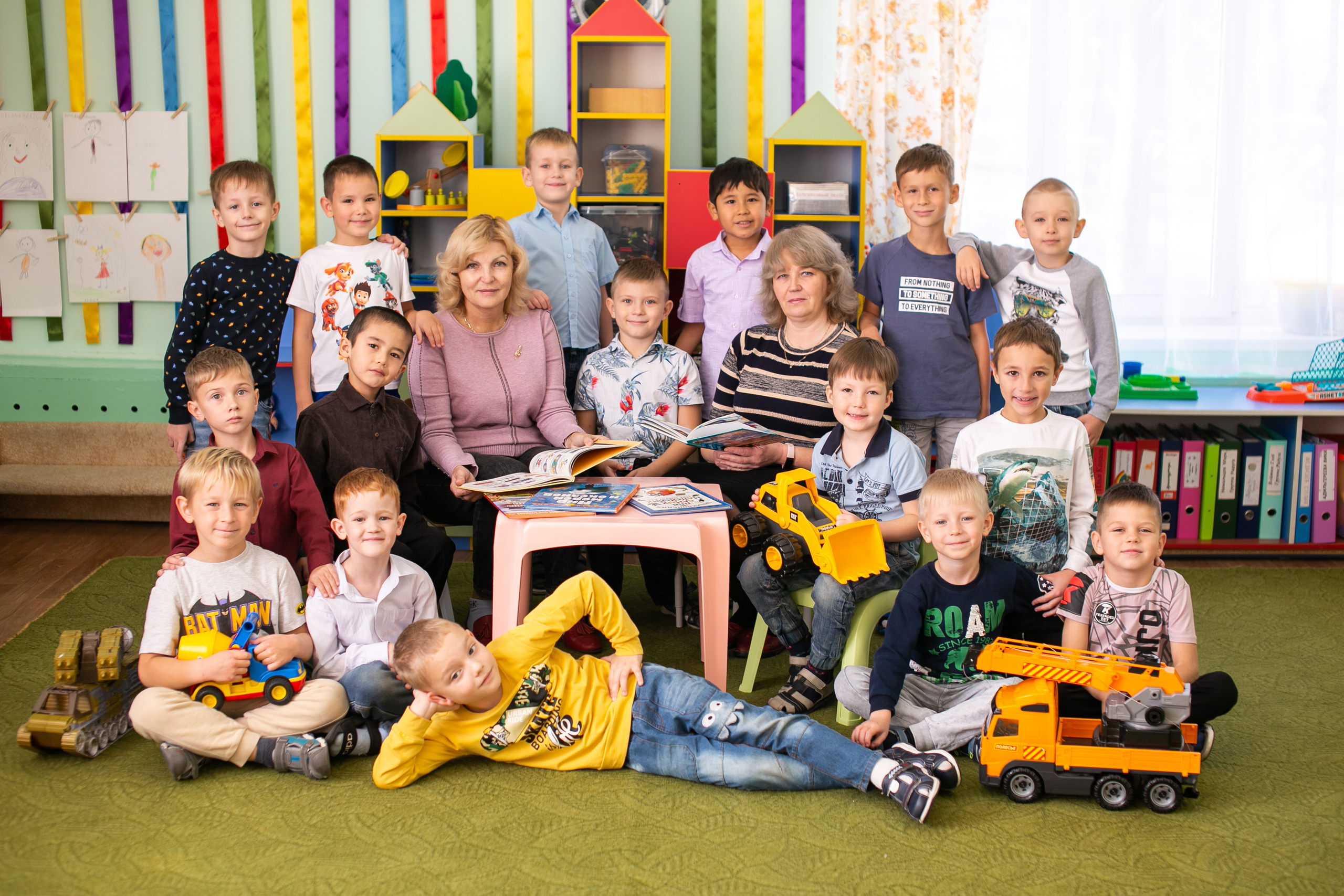 ПОРТРЕТЫ и групповые (САДЫ). Семейный и детский фотограф во Владивостоке Александра Ларина