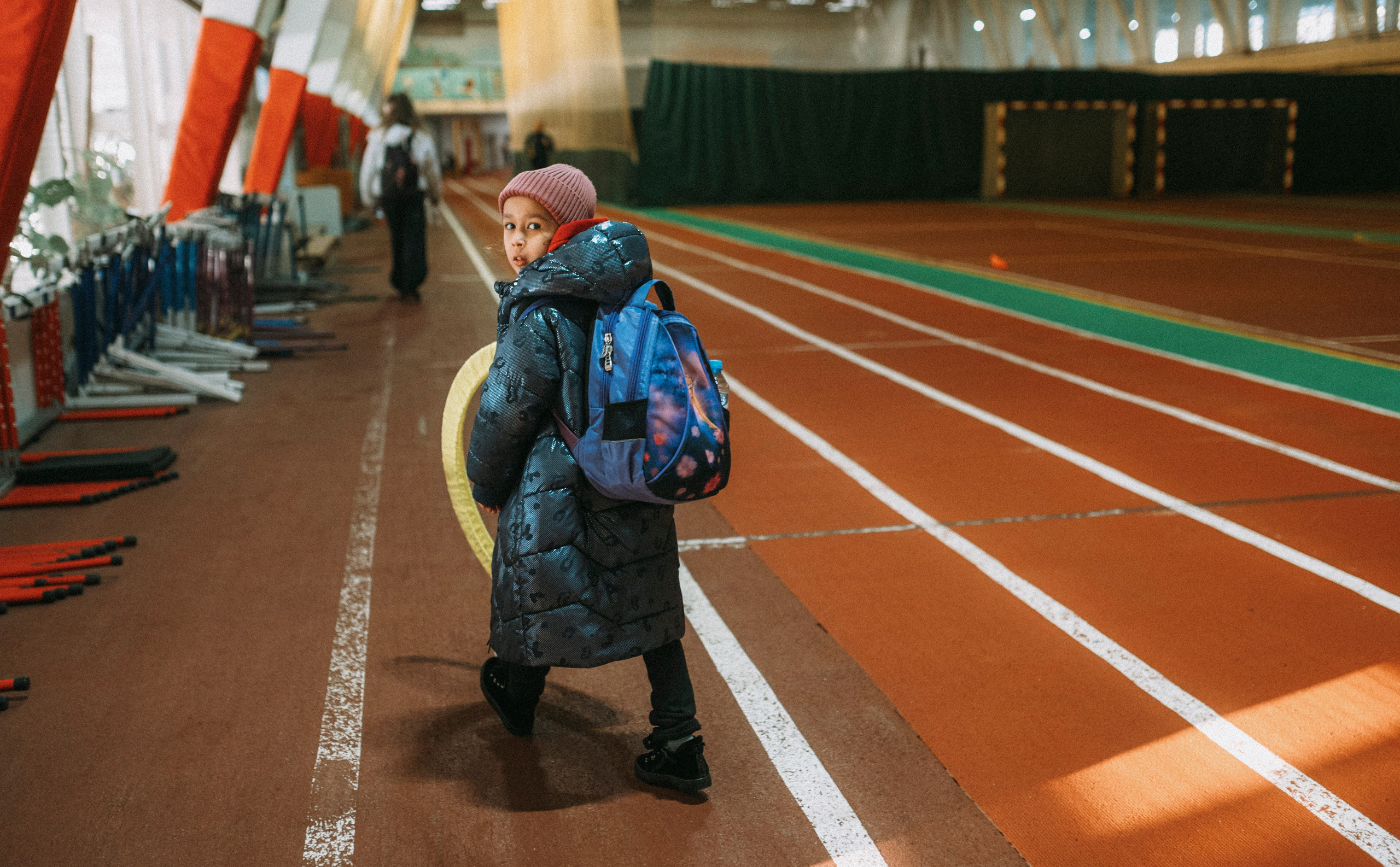 2025. Стрит-фотография, полная абсурда, идиотизма и красоты