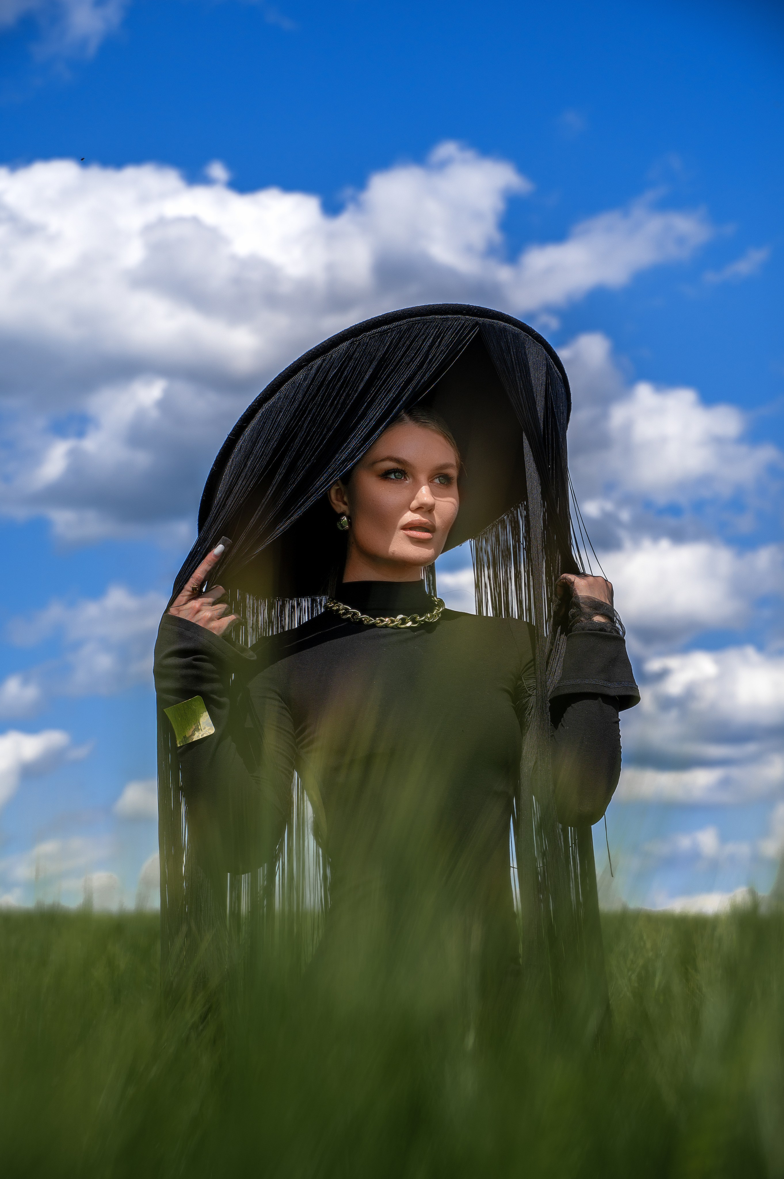 фотограф беларусь, индивидуальная фотосессия, съемка со стилизацией образа, фотограф Минск, женская фтосессия, портрет, съемка в поле, стильная съемка, фотосессия с готовым образом, как найти фотографа, фотограф Ольга Шаповалова. фотограф Беларусь, женская фотосессия, прогулочная съемка, стрит фотосессия, съемка с готовым образом 