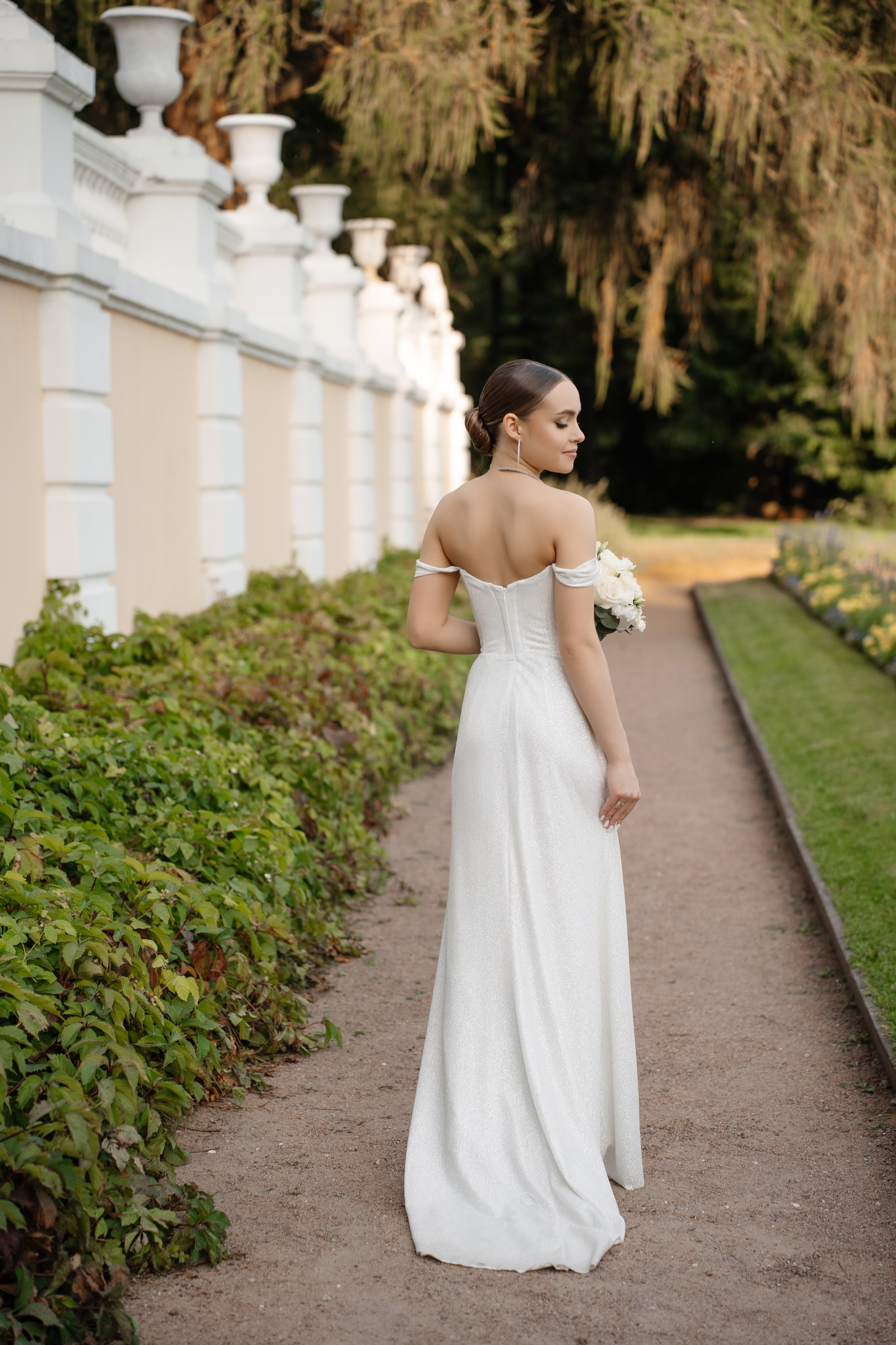 Свадебная фотосессия в парке Архангельское. Свадебный и семейный фотограф в Москве Светлана Зоткина