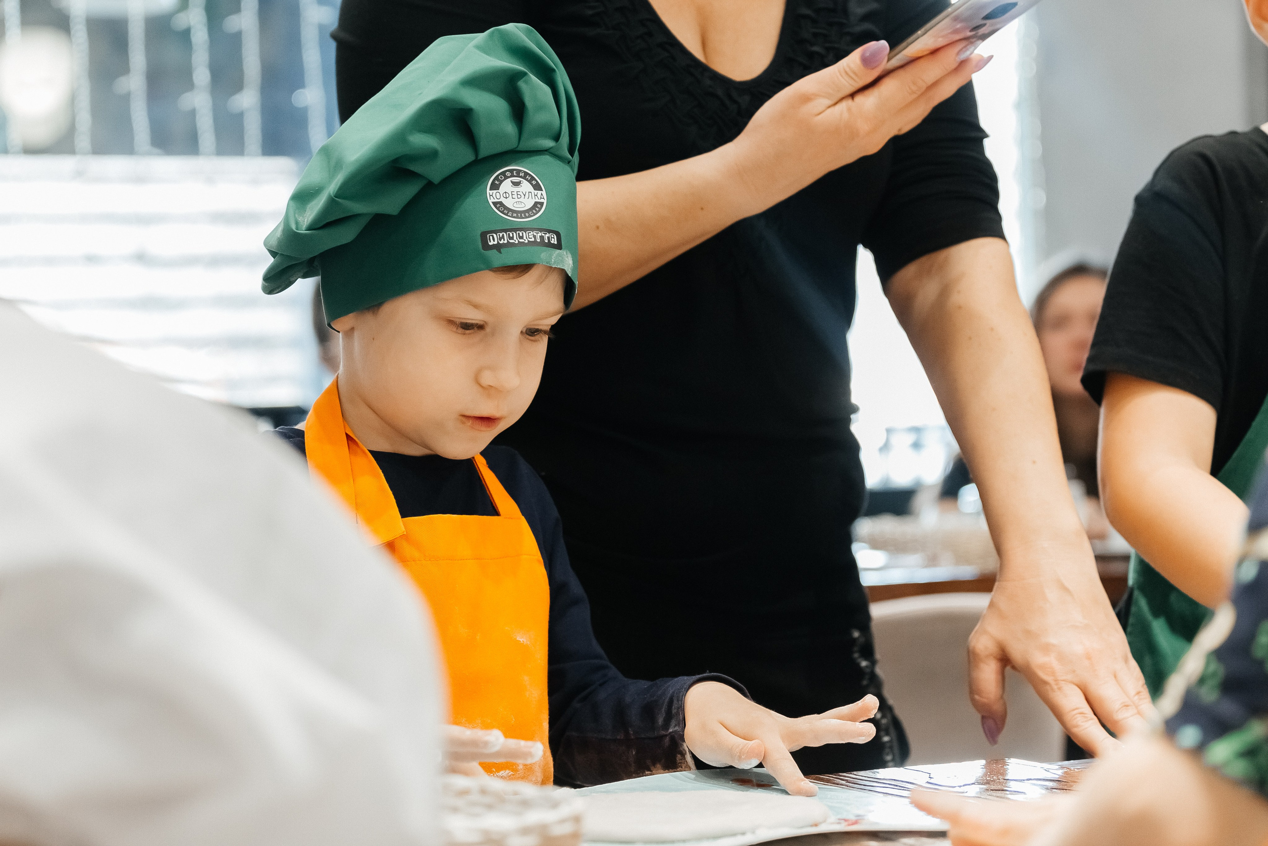 Детский мастер-класс в «Кофебулка». Фотограф Кемерово | Сергей