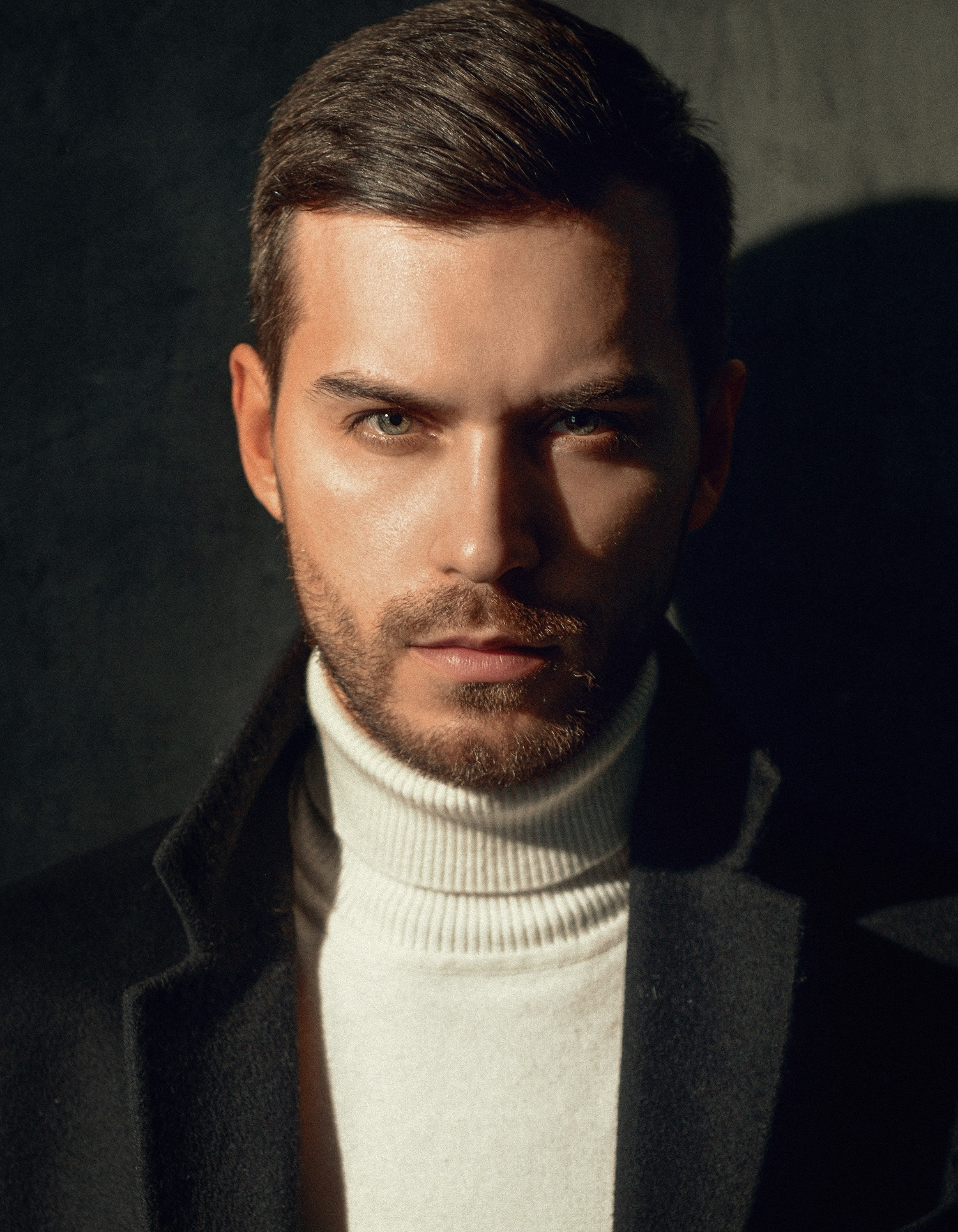 Мужской портрет. Андрей Николаев — коммерческий фотограф в Краснодаре | Marketzone