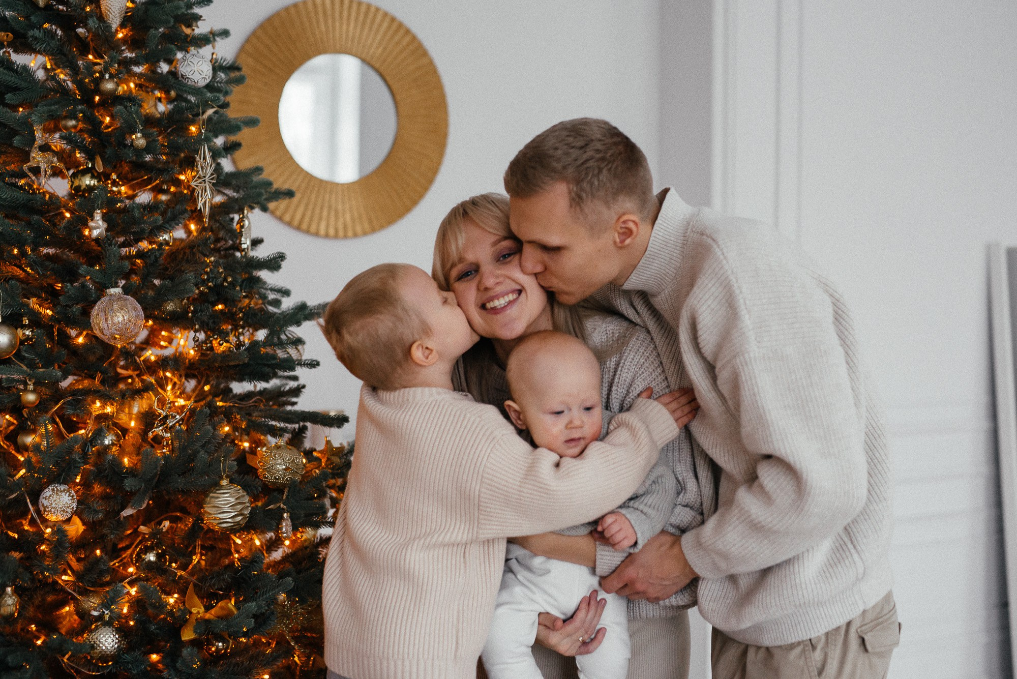 Новогодняя семейная история в студии